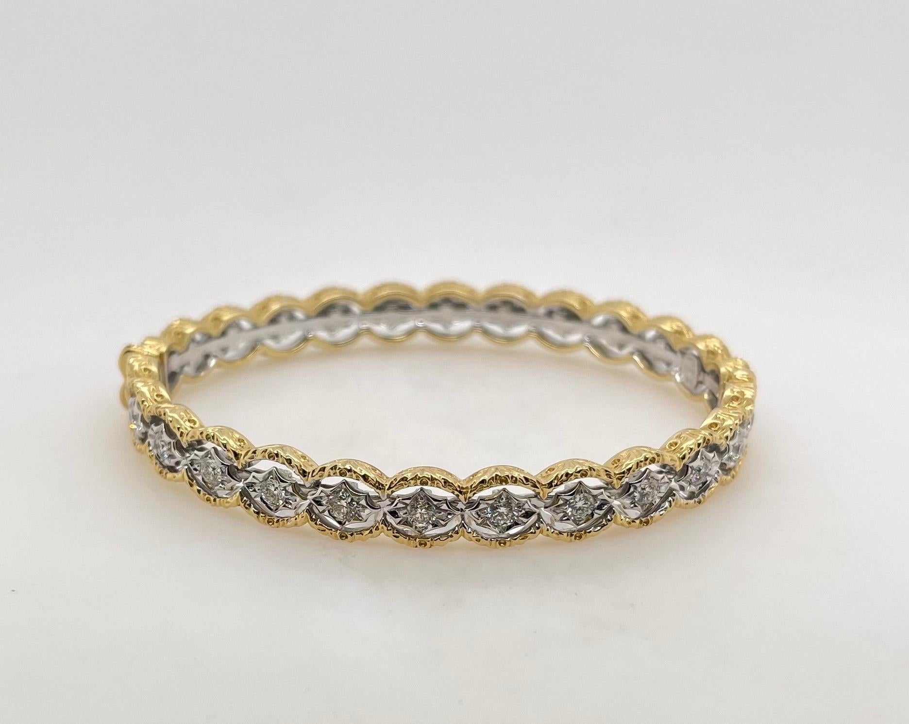 Brushed Yellow Gold Round Diamond & White Gold Hinged Bangle In New Condition For Sale In Toronto, CA