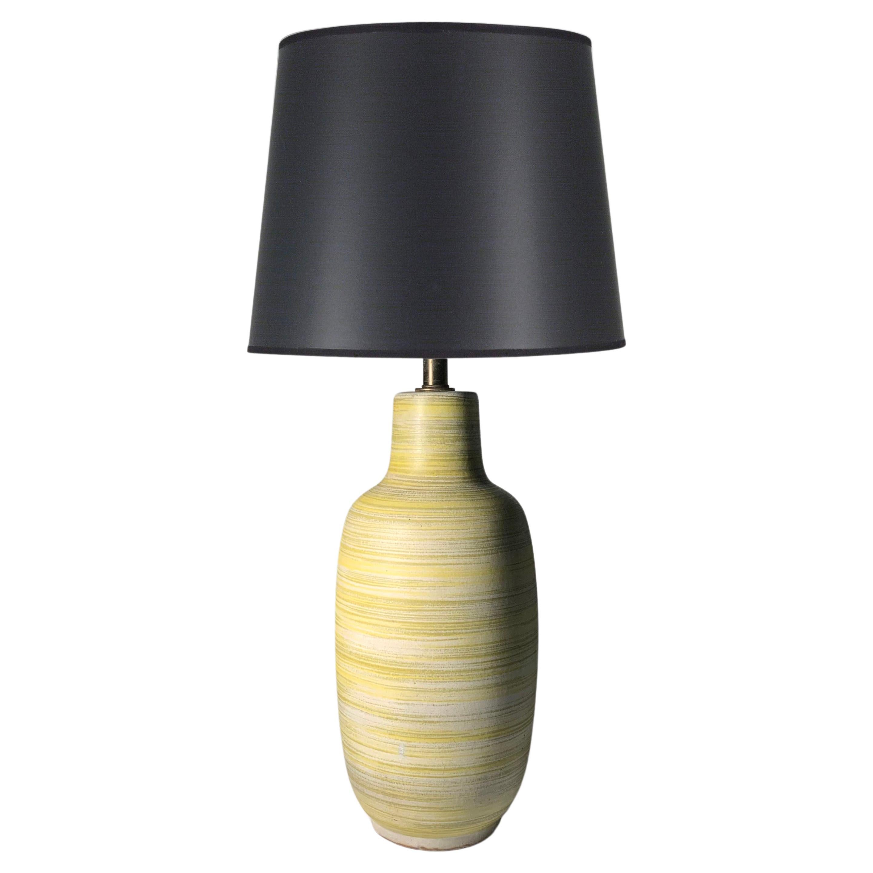 Lampe de table en céramique jaune/vert brossée de Lee Rosen pour Design Technics en vente