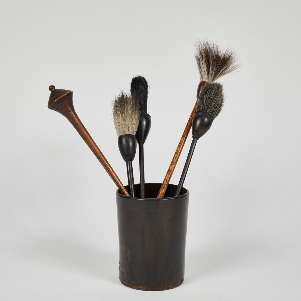 Brushes In Good Condition For Sale In Los Angeles, CA