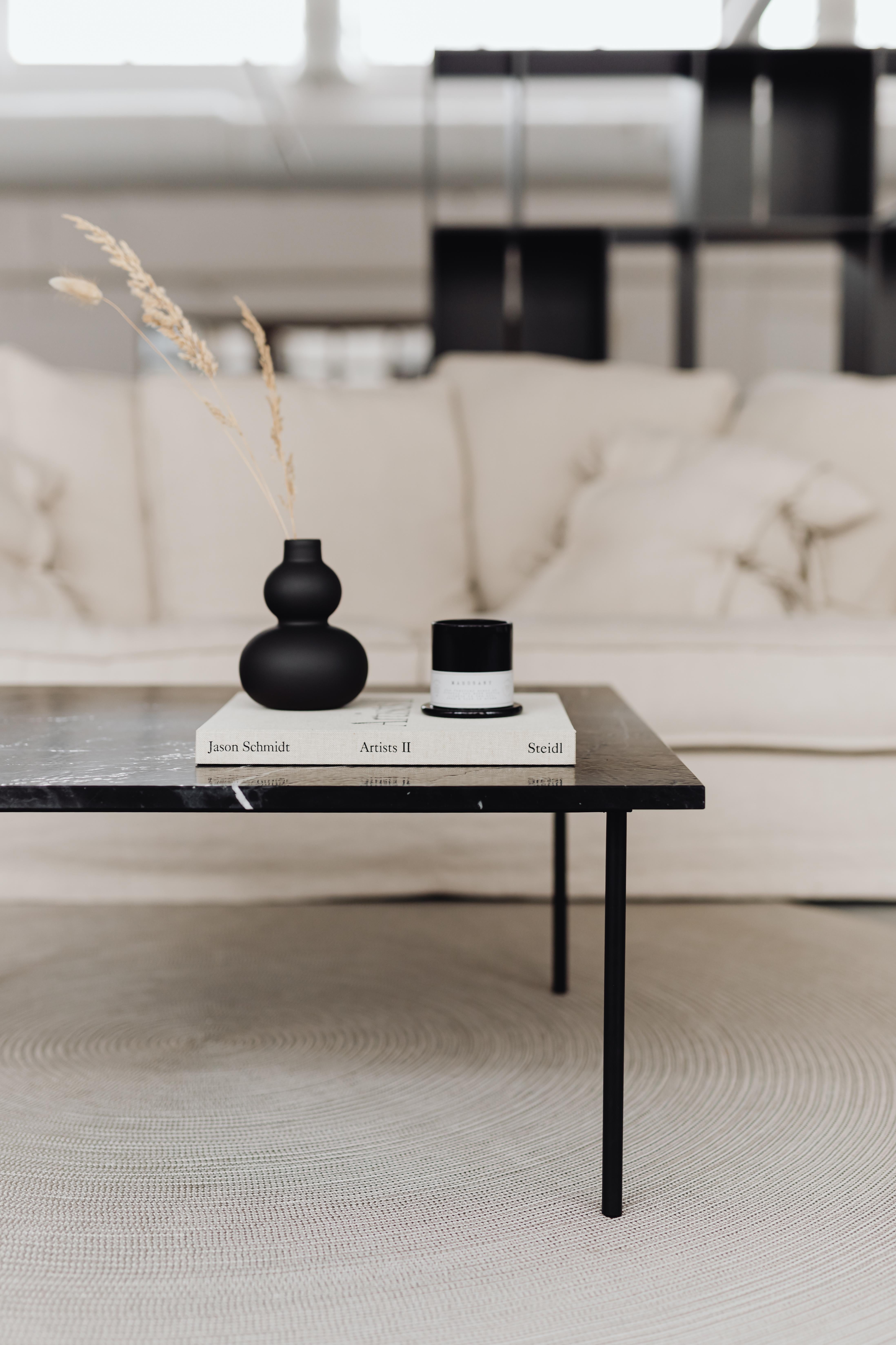 Postmoderne Table basse Brushh par Un'common en vente