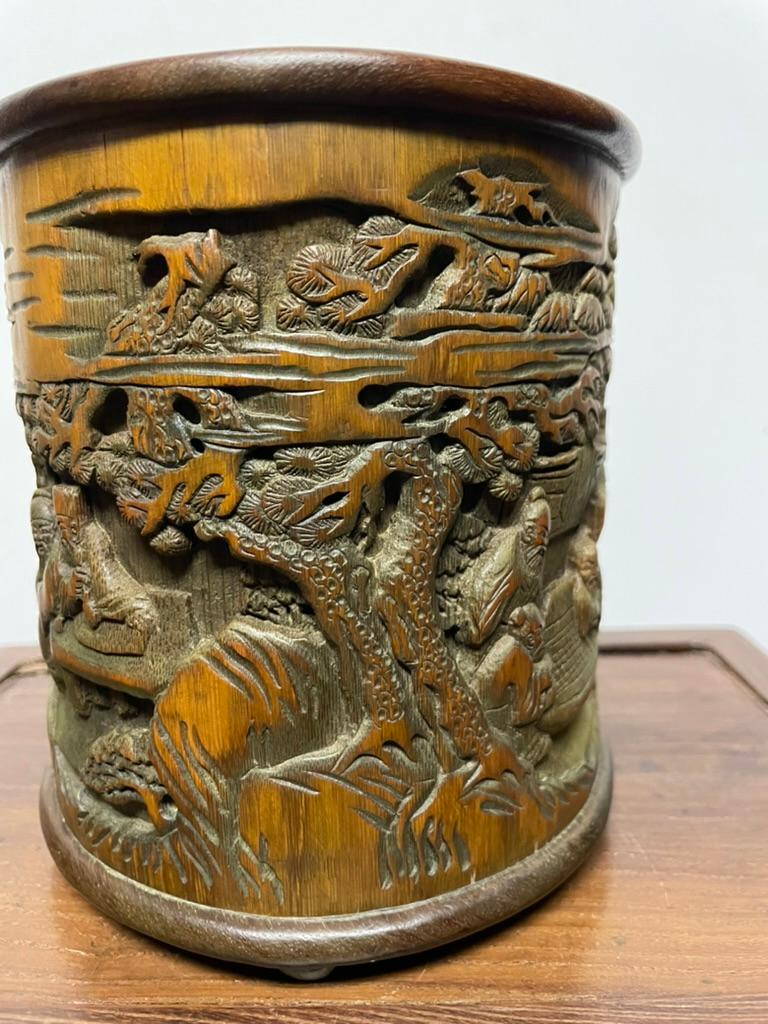Chinese Bamboo Calligraphy Brush Holder Carved With Scholars in a Garden  For Sale 2