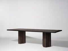 Brut Esstisch aus massiver, dunkelbrauner Eiche von Mokko