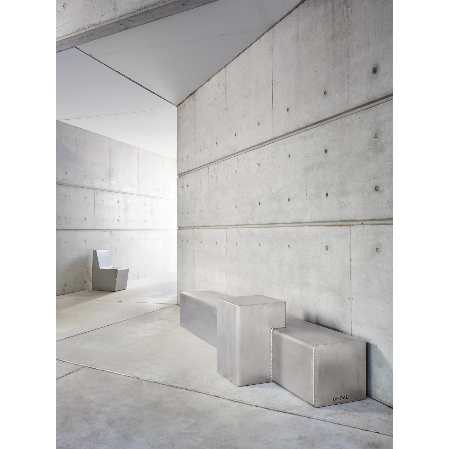 Brutal Bench and Table by Alexander Lotersztain (Australisch) im Angebot