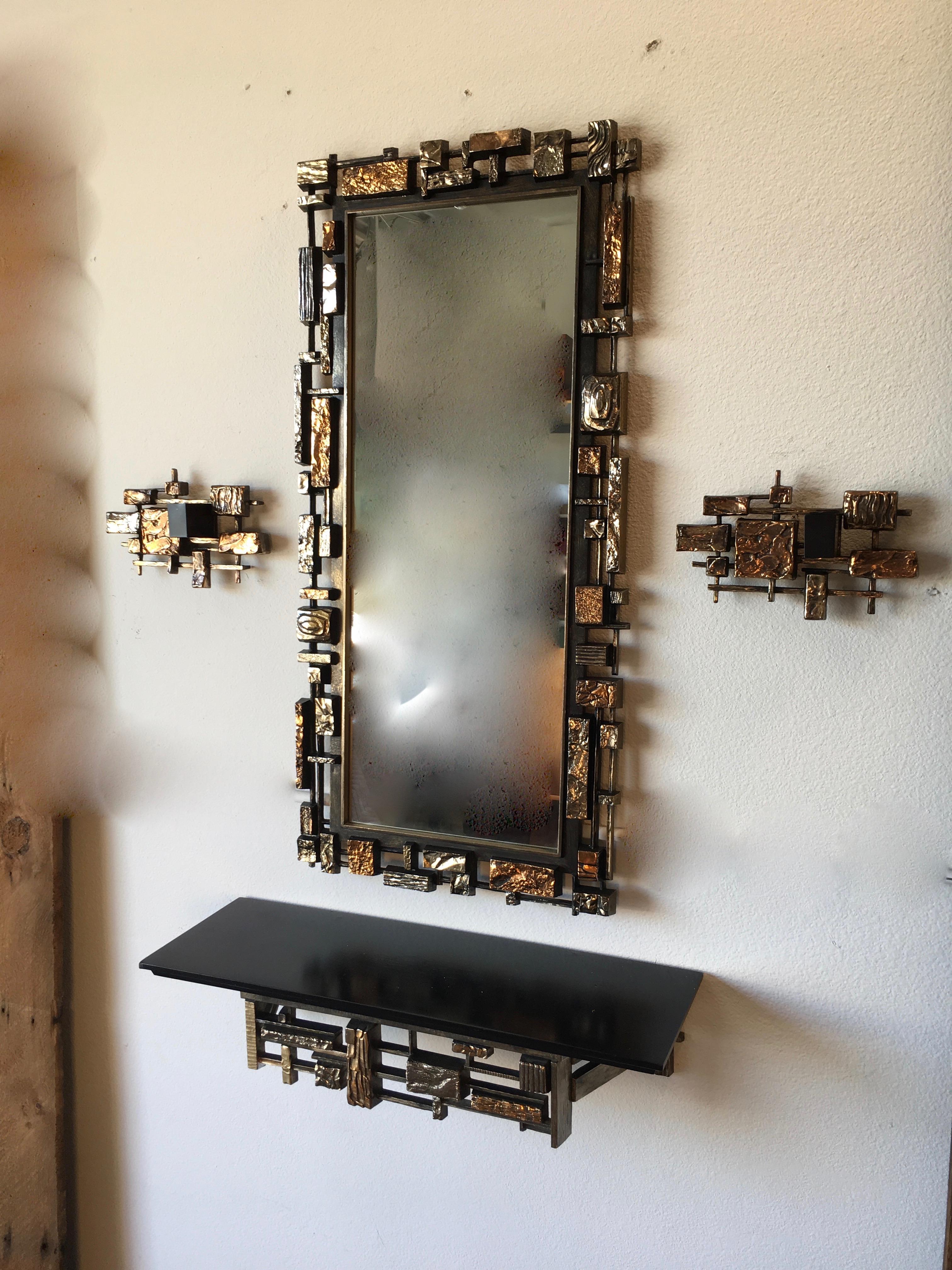 Brutal Mirror, Console and Sconces by Syroco 6