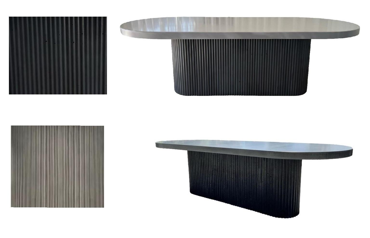 Contemporary XL Betontisch für den Außenbereich in schwarz/grauem Finish (amerikanisch) im Angebot