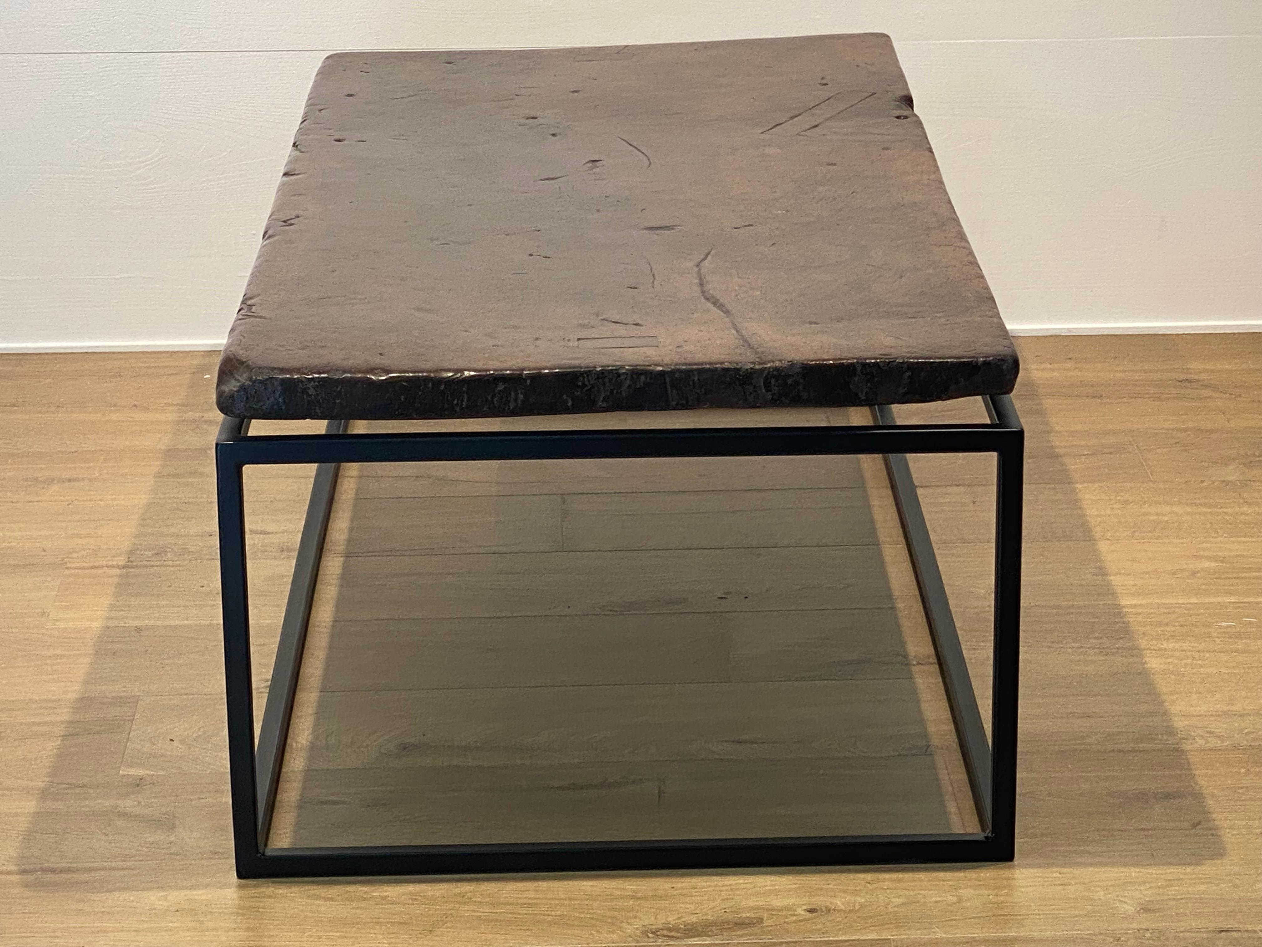 Brutalis, Table basse moderne en bois en vente 8