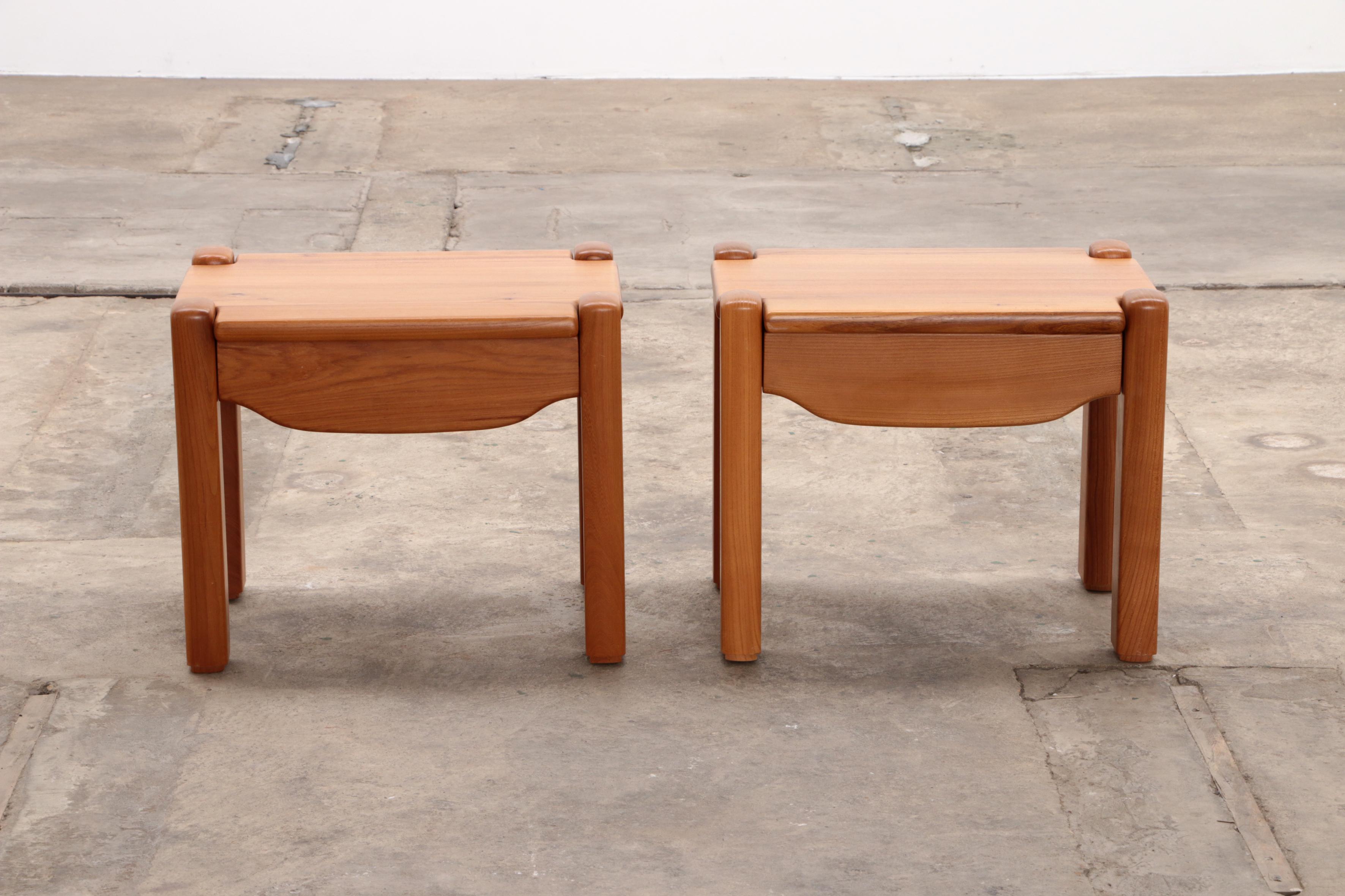 Ensemble de tables de chevet en bois dans le style de la Maison Regain avec tiroir, 1970 7