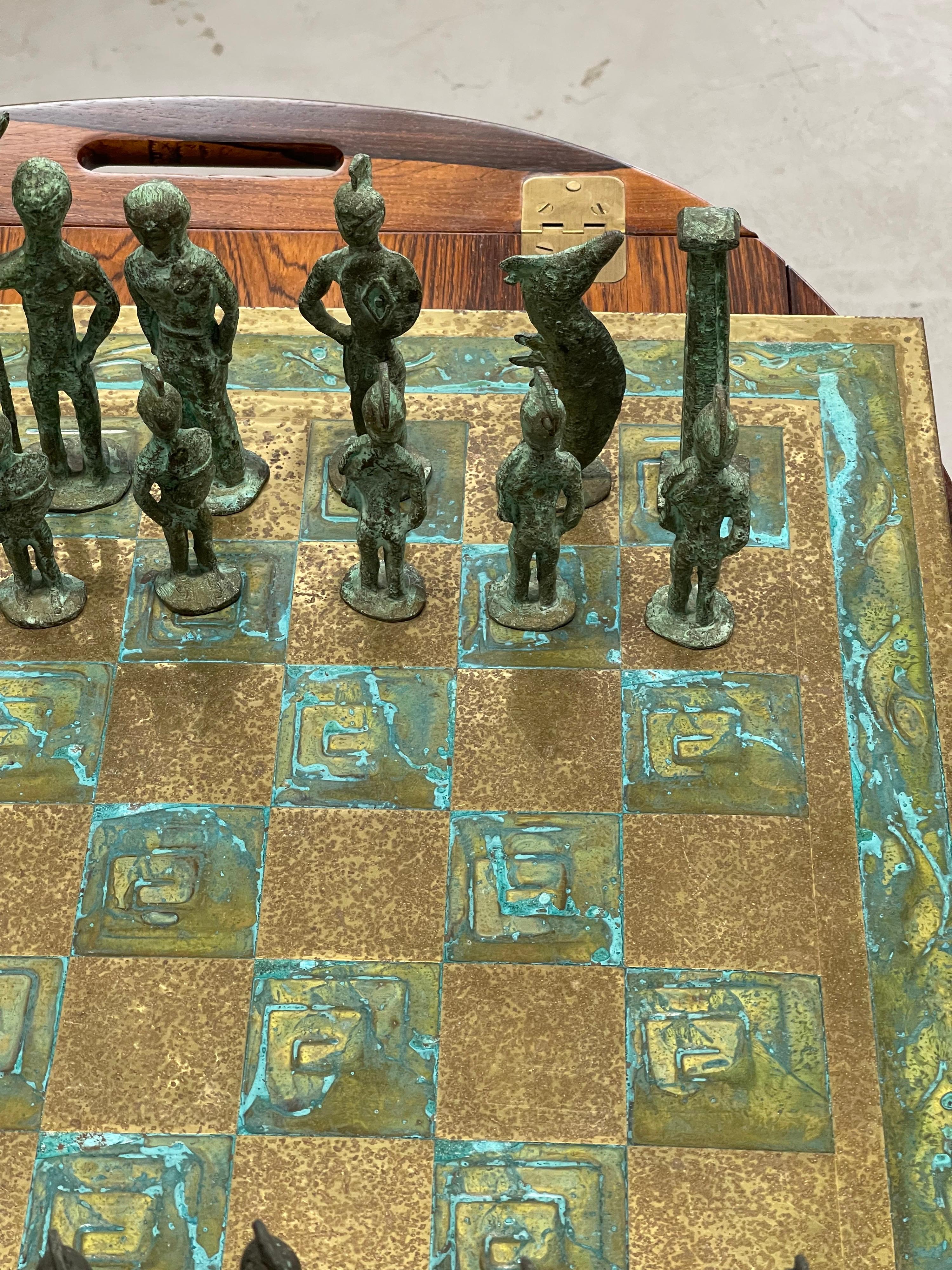 brutalist chess set