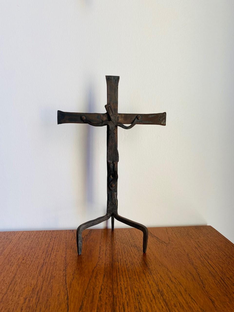Brutalist 1960s Cast Iron Crucifix Figure 'Spain' In Good Condition In San Diego, CA