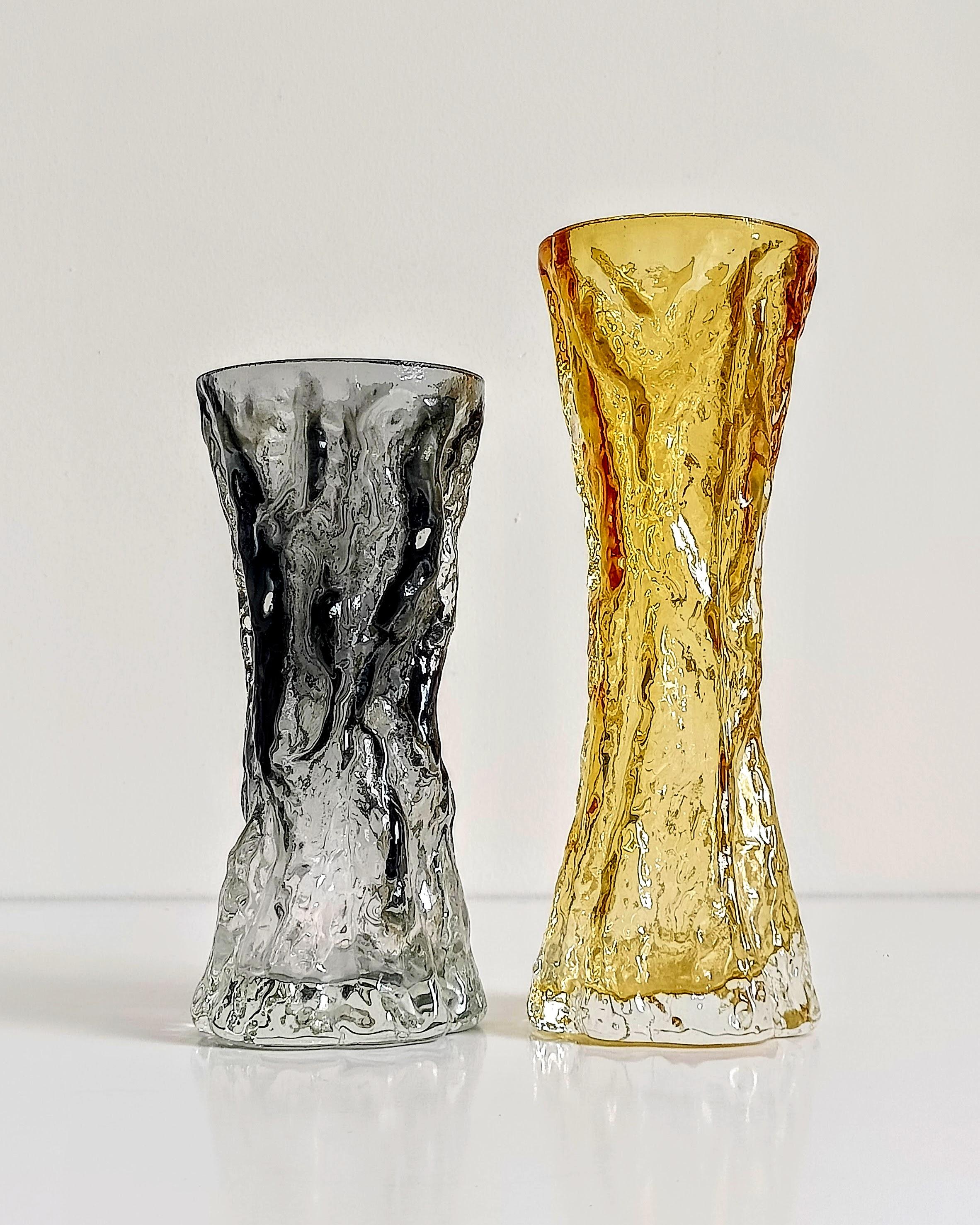 Brutalist 1970s Art Glass Pair of Vases by Kurt Wokan for Ingrid Glashütten In Excellent Condition For Sale In Valencia, VC