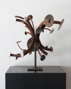 Brutalistische 1970er Jahre signierte Eisen-Skulptur