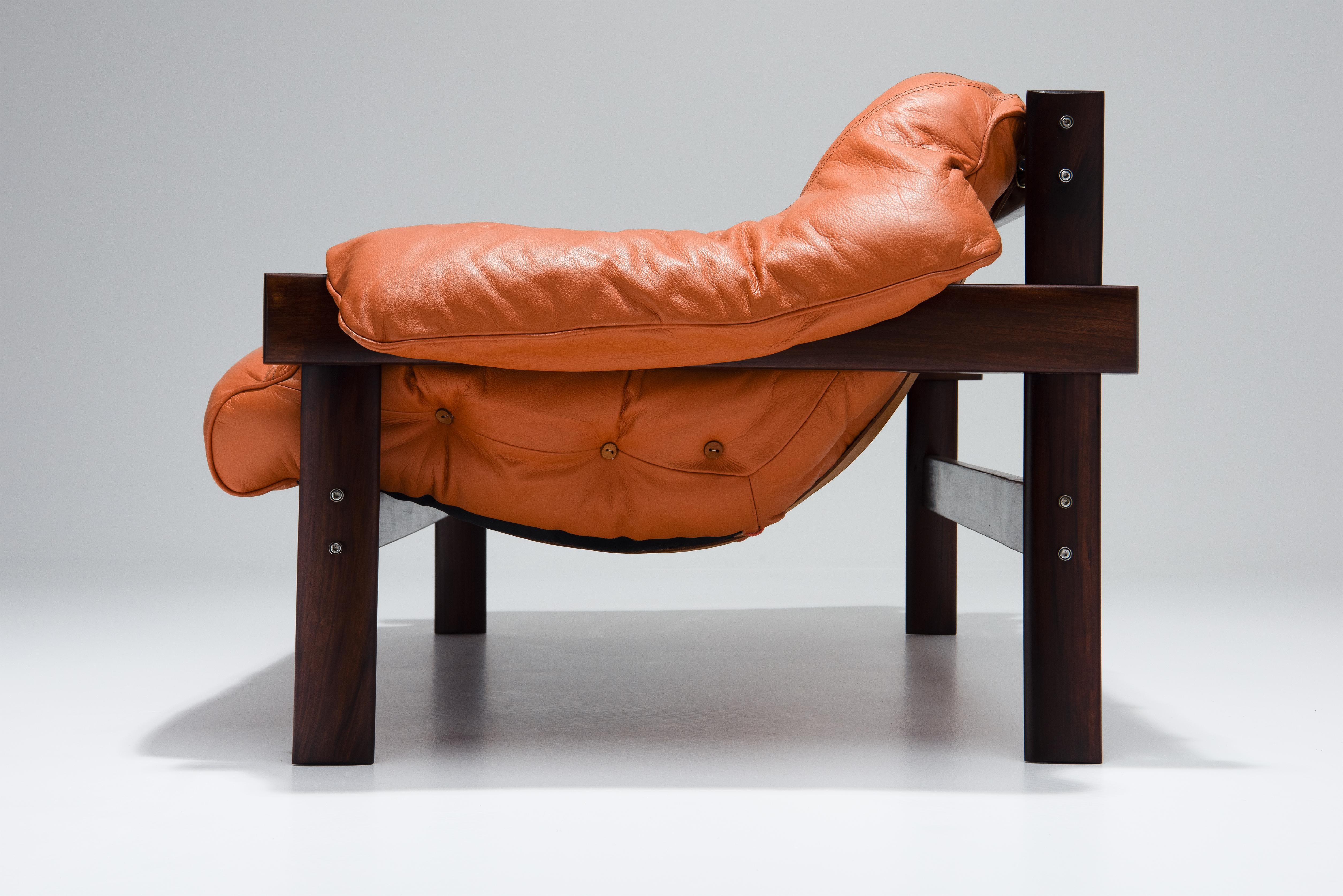 Brutalist 2-Seat Sofa - 'MP-41' - Percival Lafer In Good Condition In Antwerpen, BE