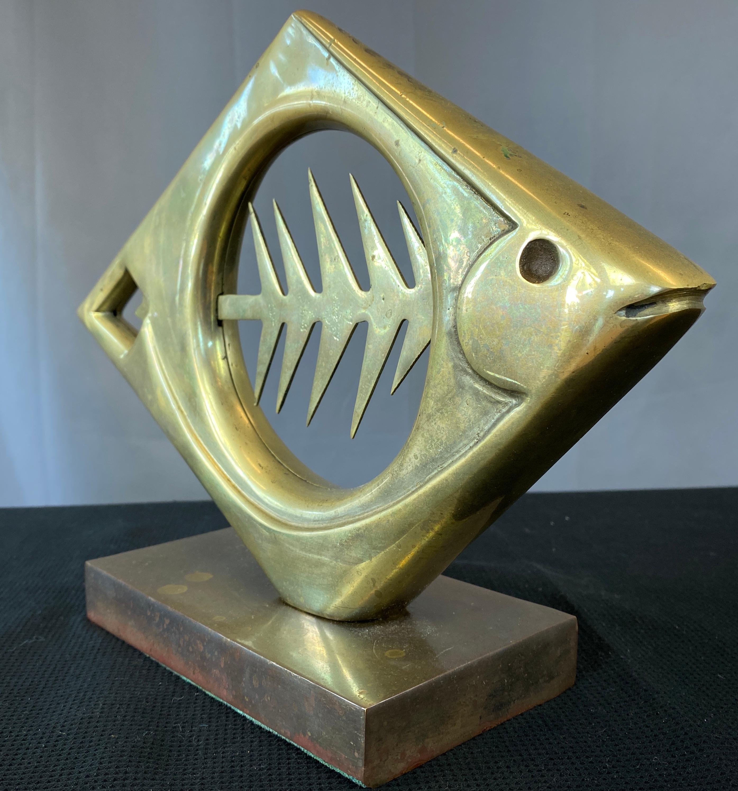 Brutalist Abstract Brass Fish by Dolbi Cashier, circa 1980s 1