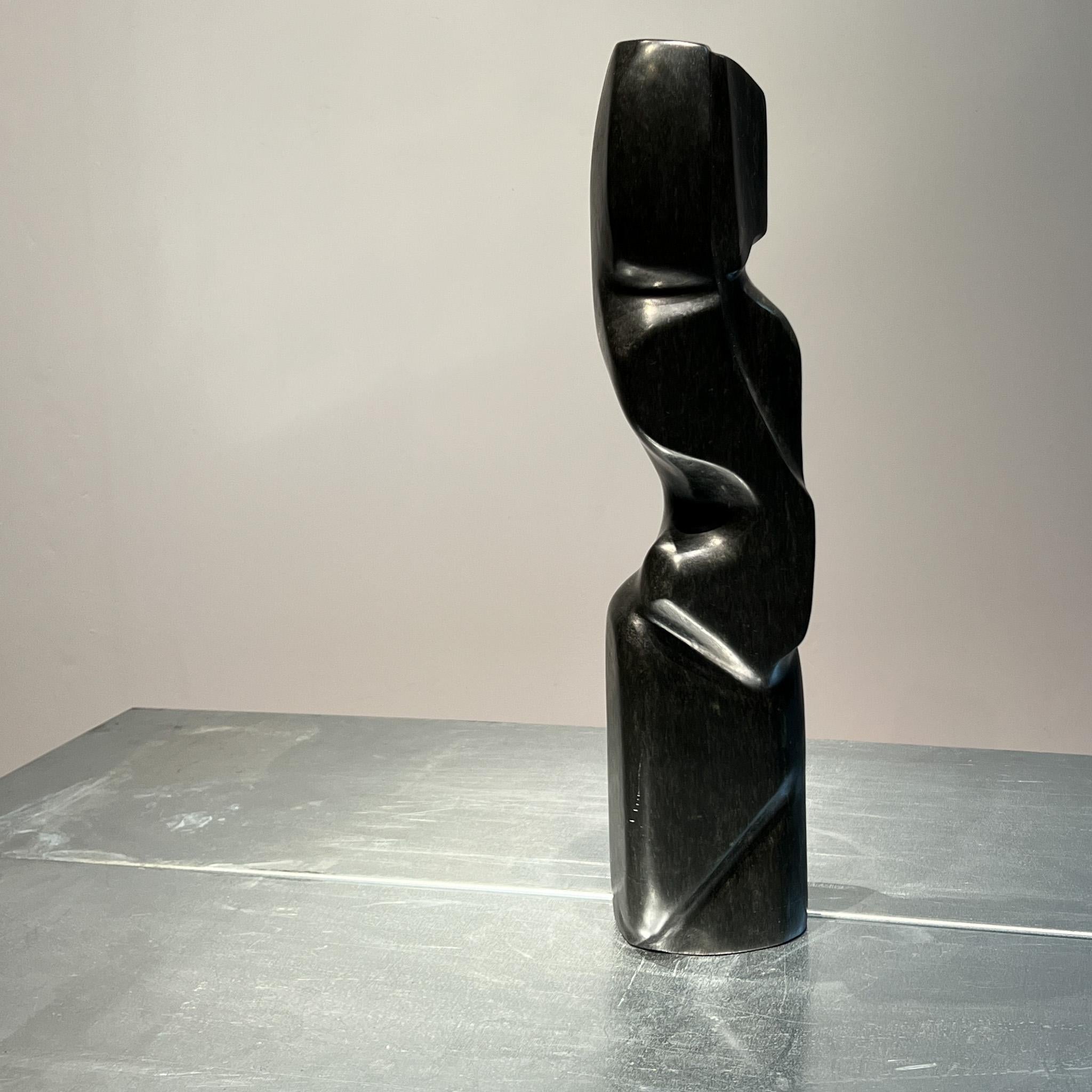 Brutalist abstract sculpture in black stone, Dutch, 1960s In Good Condition In AMSTERDAM, NL