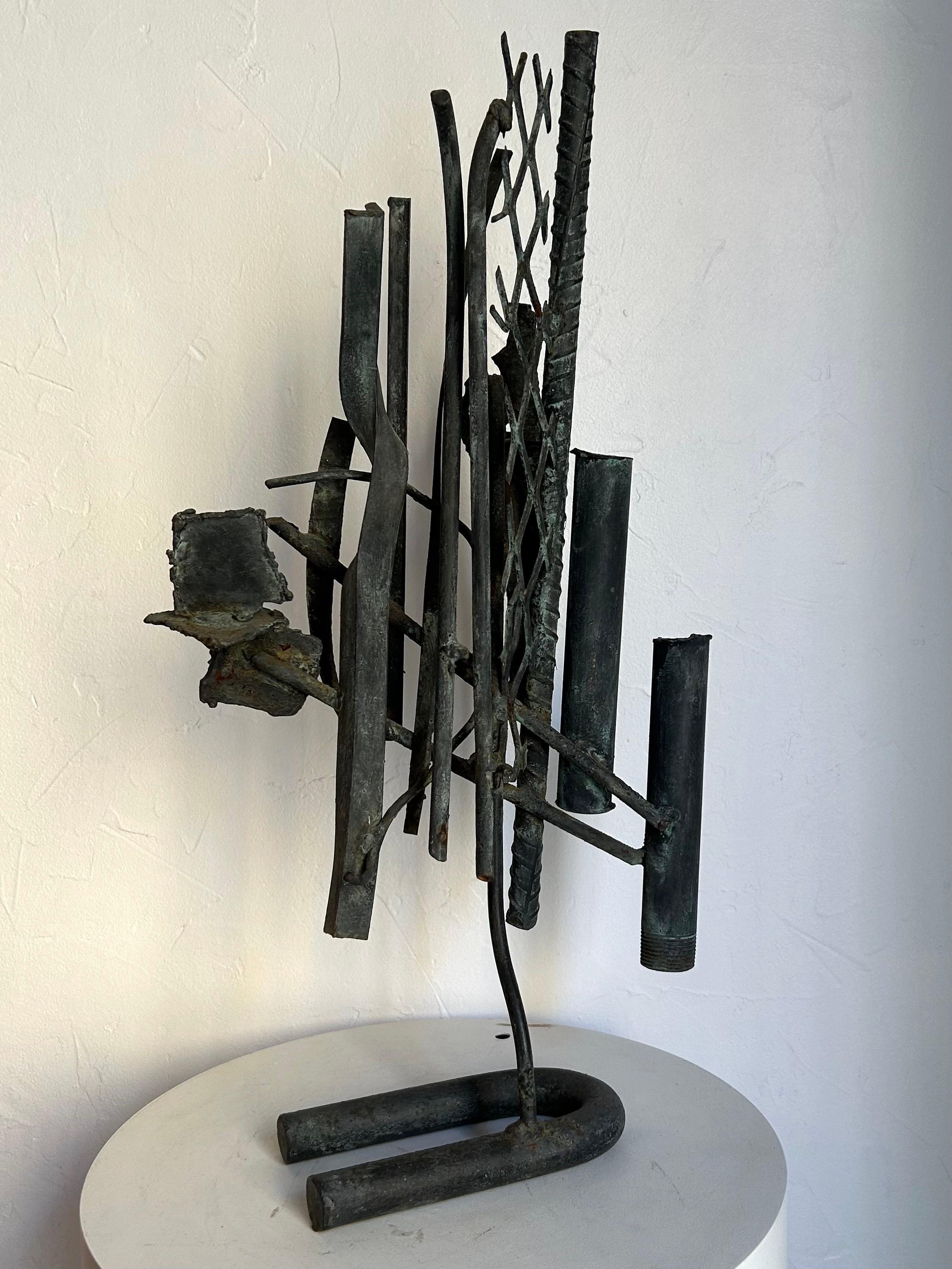 Brutalist abstract wrought iron sculpture from the 1970s For Sale 1