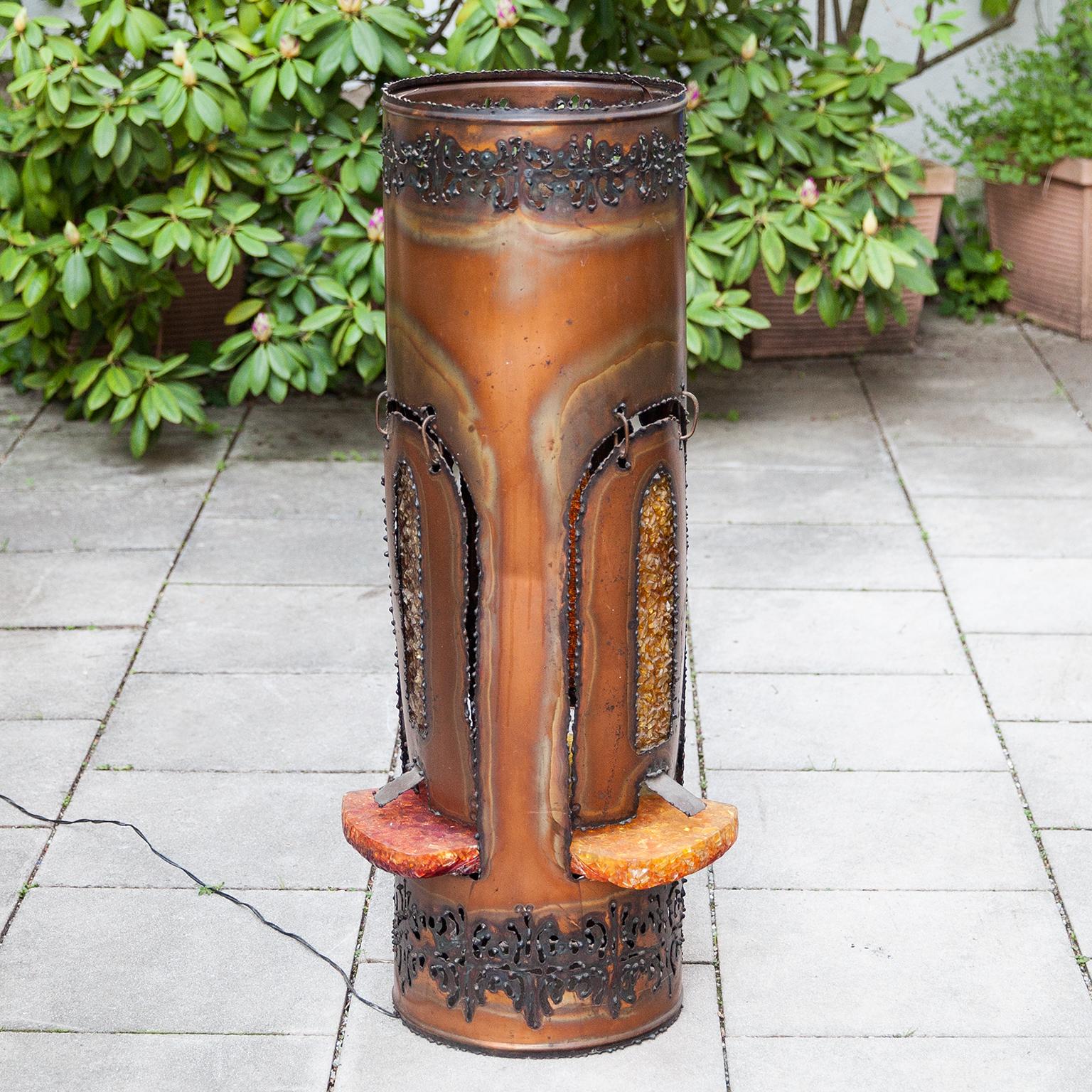 Mid-20th Century Brutalist Accolay Resin Copper Lighting Bar Table France, 1960 For Sale