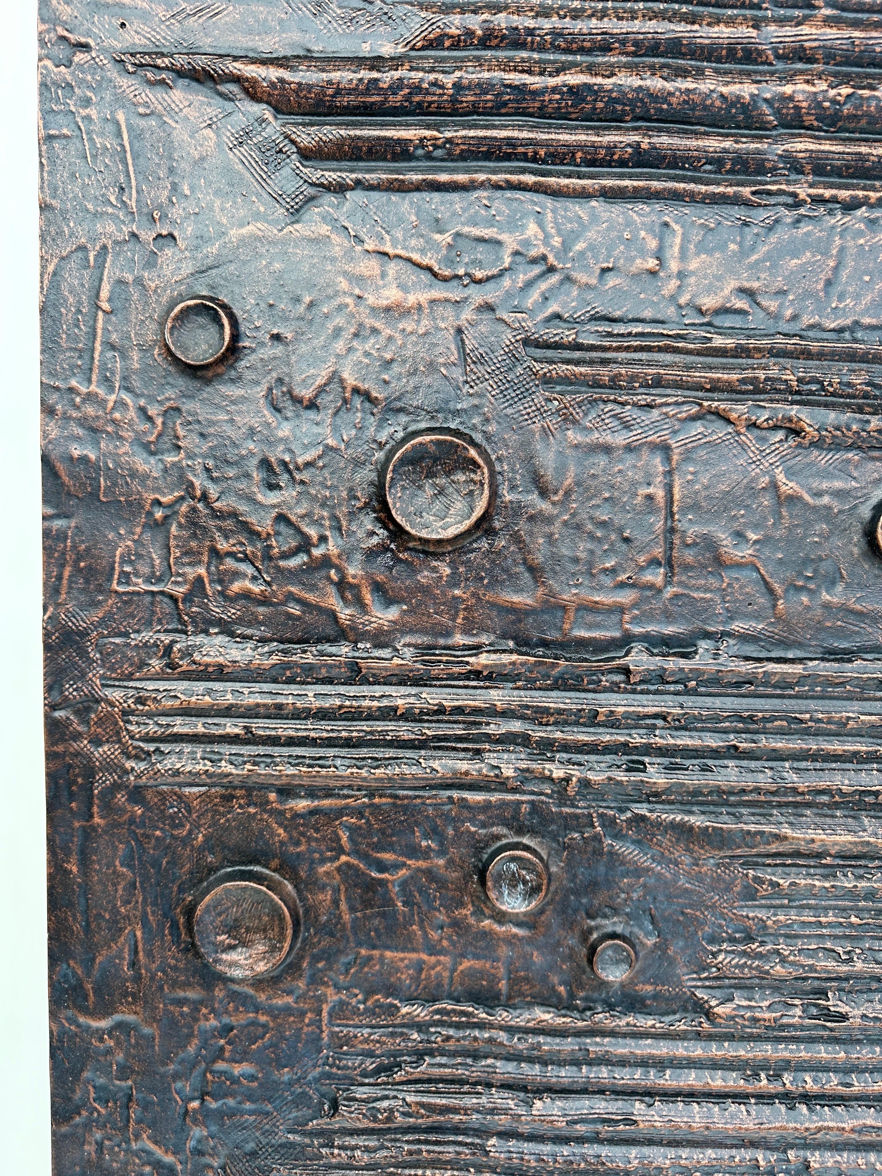 Aluminium Panneau de porte brutaliste en aluminium en finition bronze/ cuivre anodisé  en vente