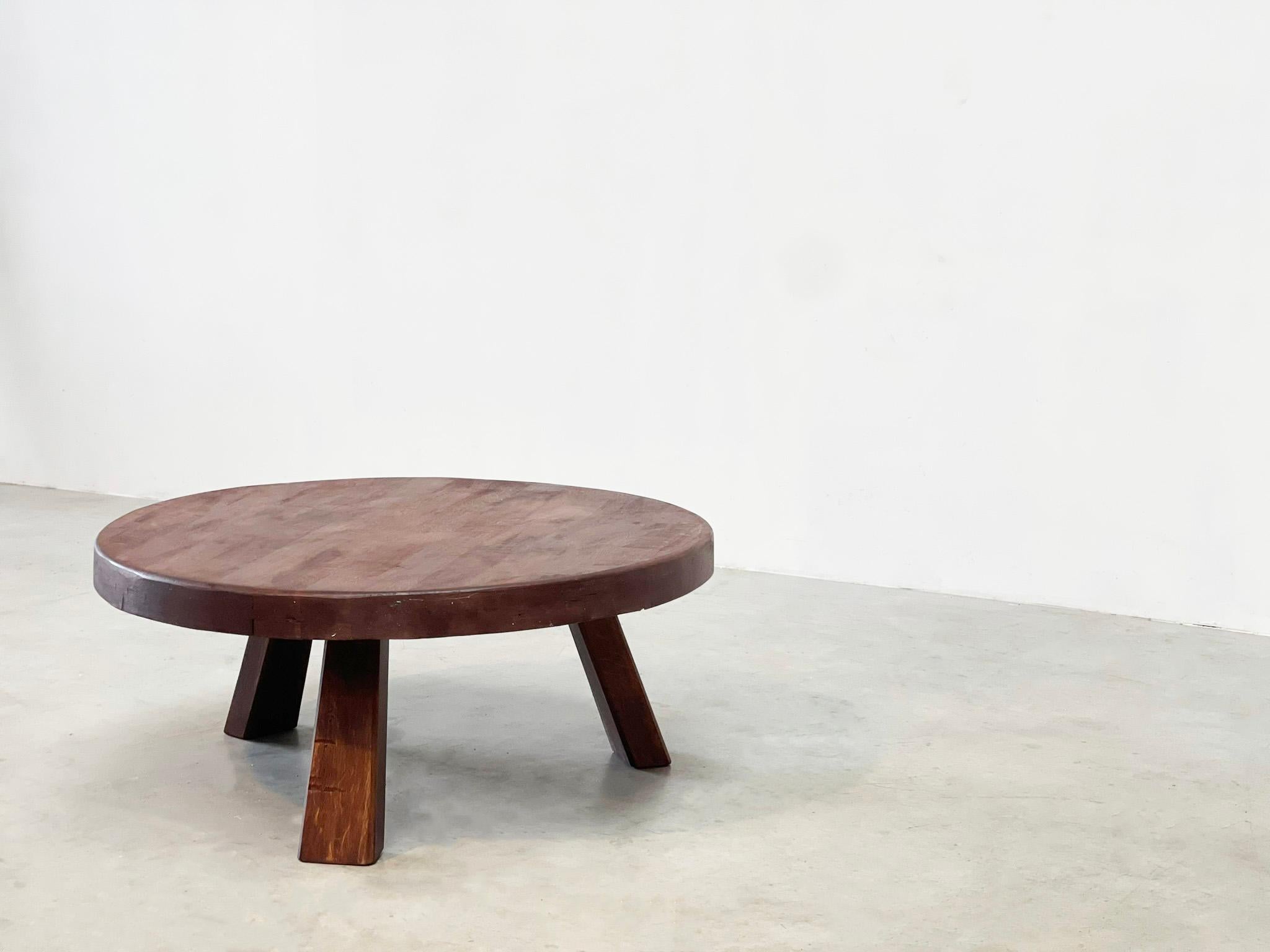 Oak Brutalist and elegant coffee table For Sale