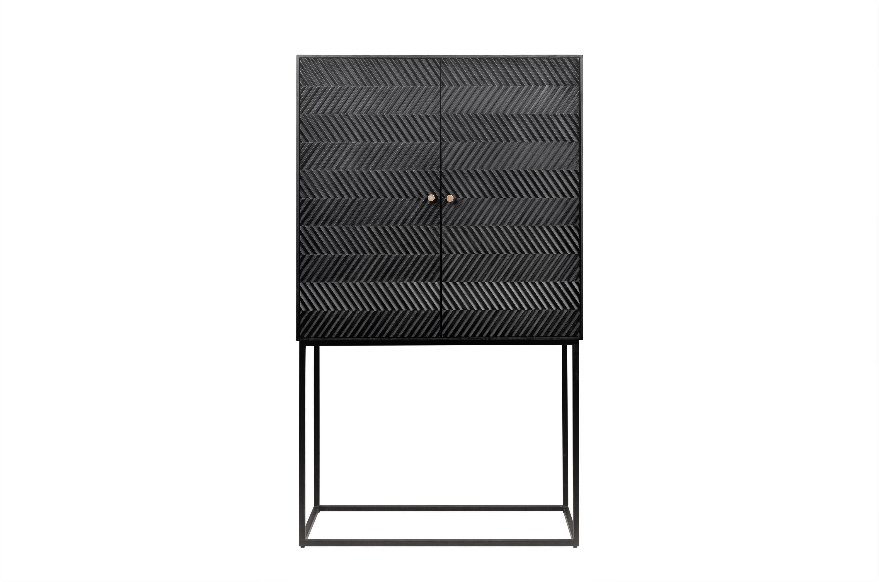 Brutalist style and 1950s design cabinet: An eyecatcher with geometrical and harmonious lines, composed of 2 graphic panels doors opening on shelves and airy black metal feet.