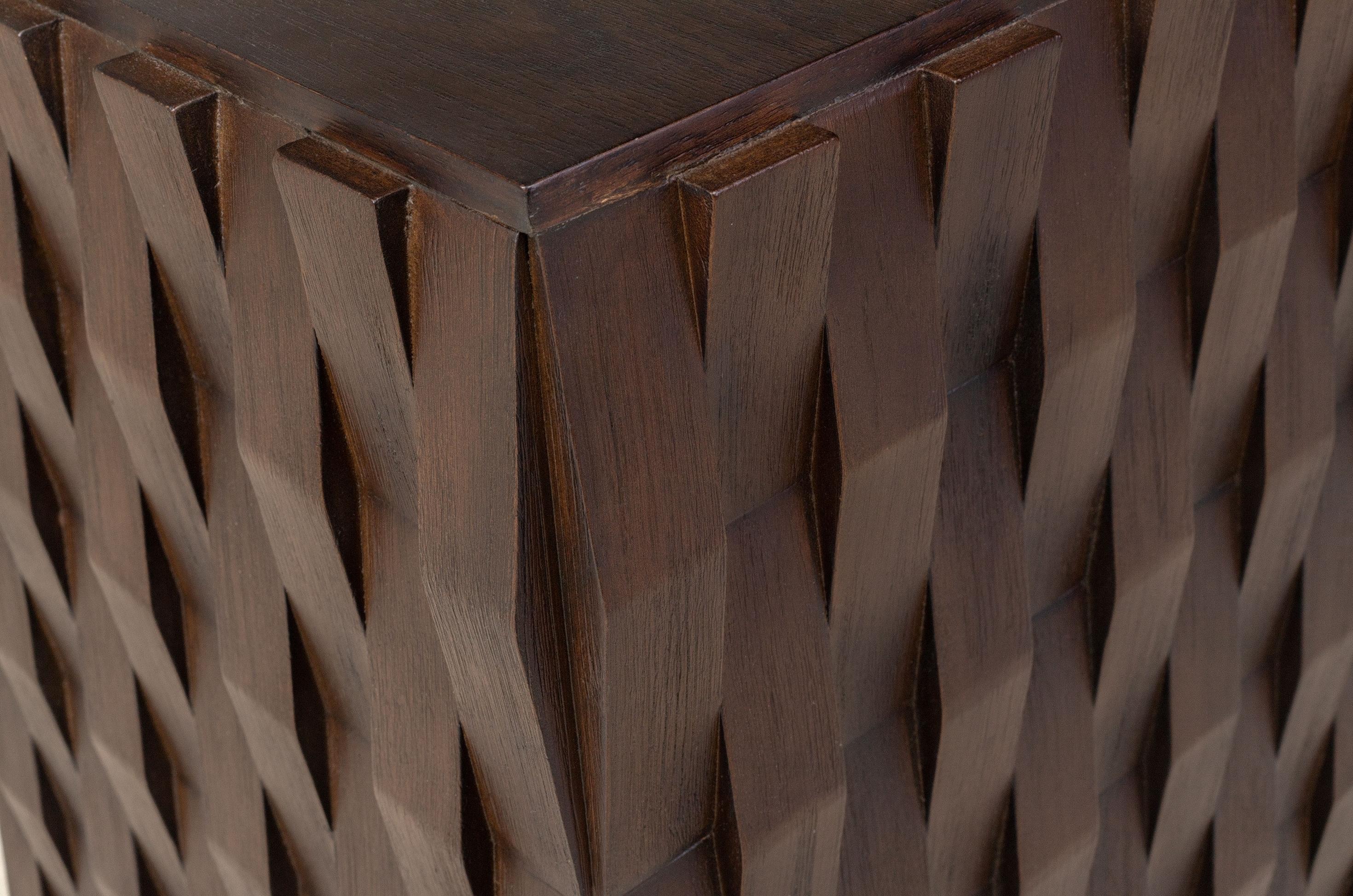 Paire de tables d'appoint en bois de style brutaliste et de conception MCM Neuf - En vente à Tourcoing, FR