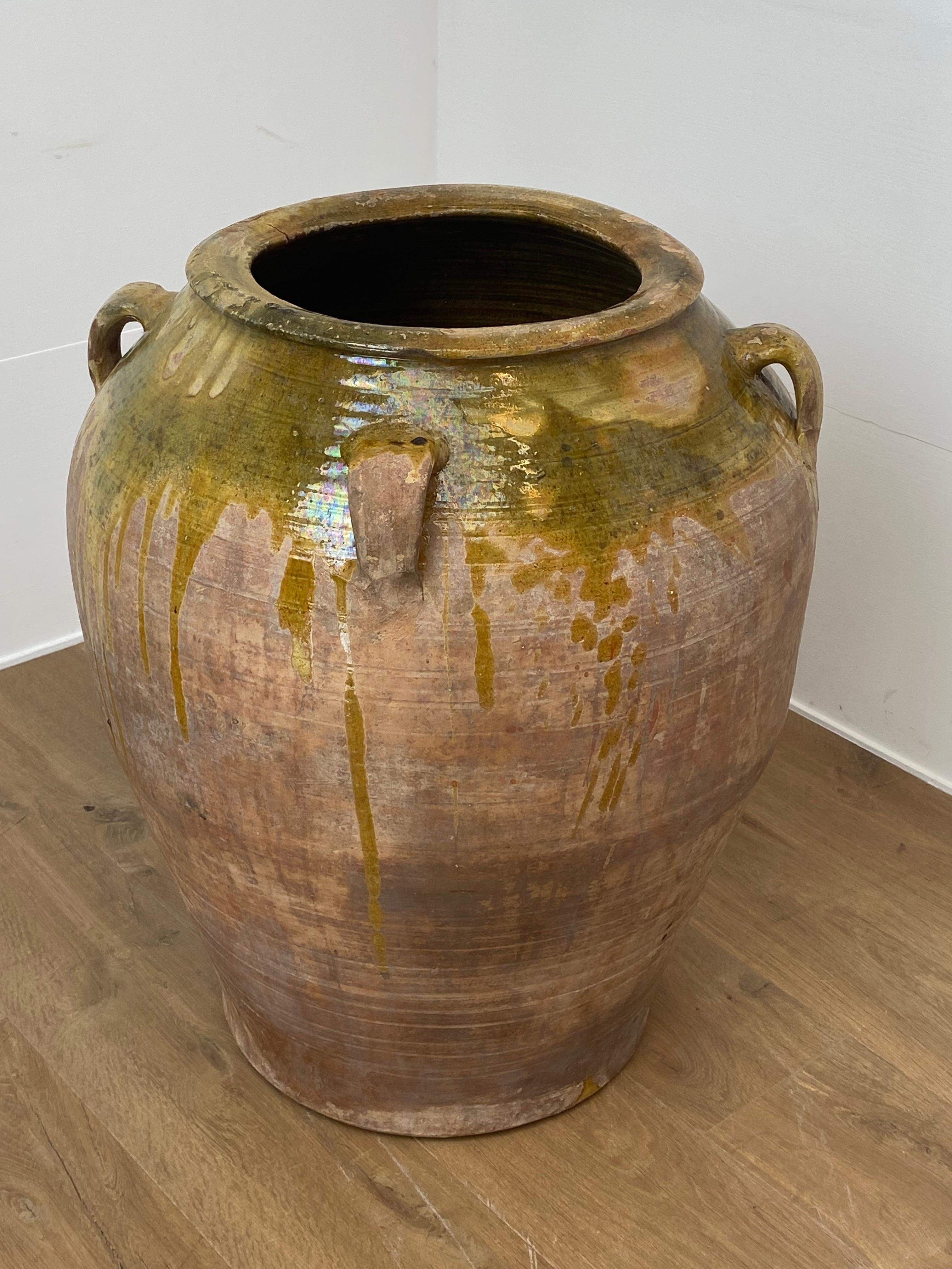 Brutalist, Antique Spanish Pottery Jar In Good Condition For Sale In Schellebelle, BE