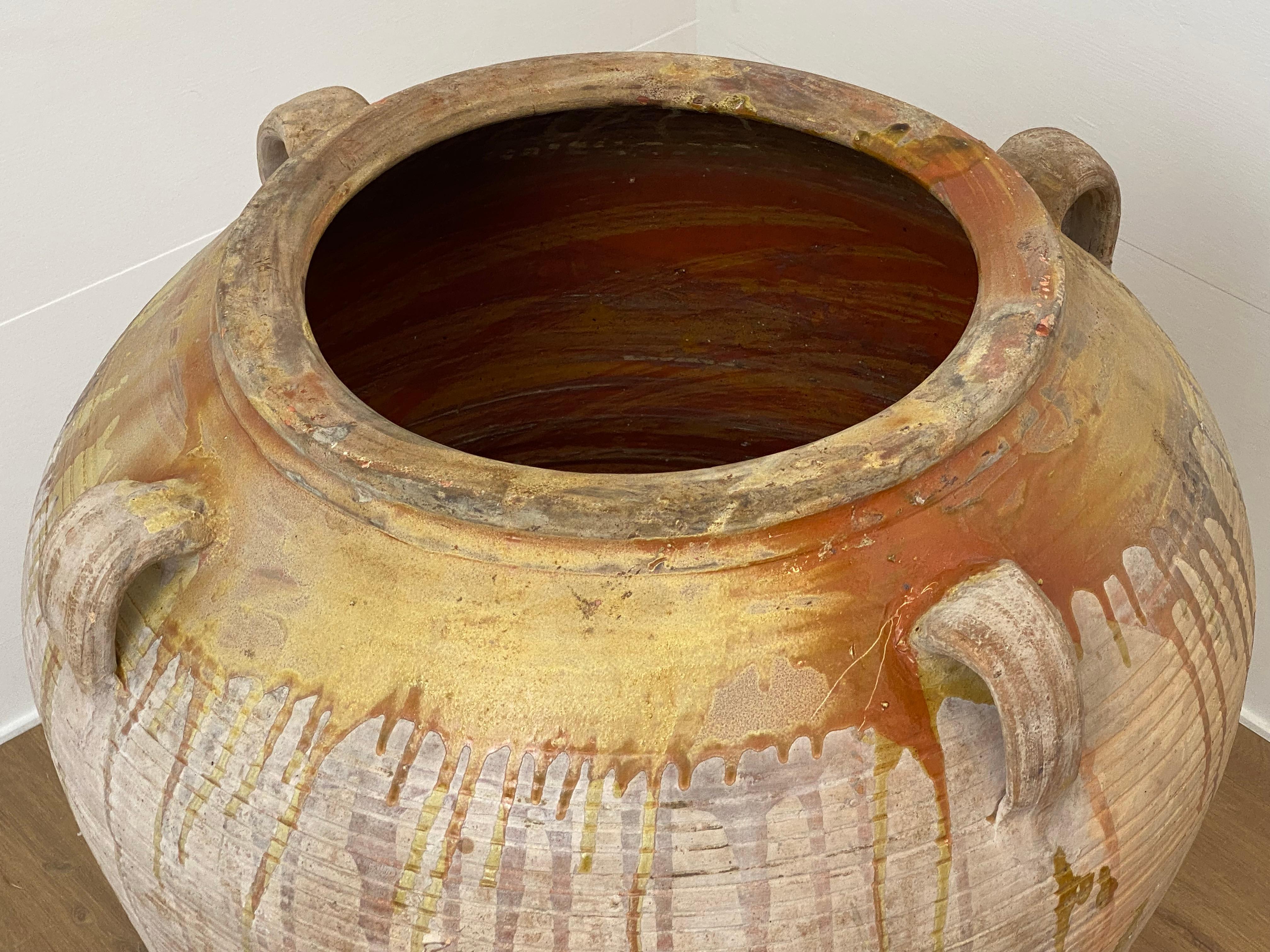 Brutalistisches, antikes spanisches Keramikgefäß im Zustand „Gut“ im Angebot in Schellebelle, BE