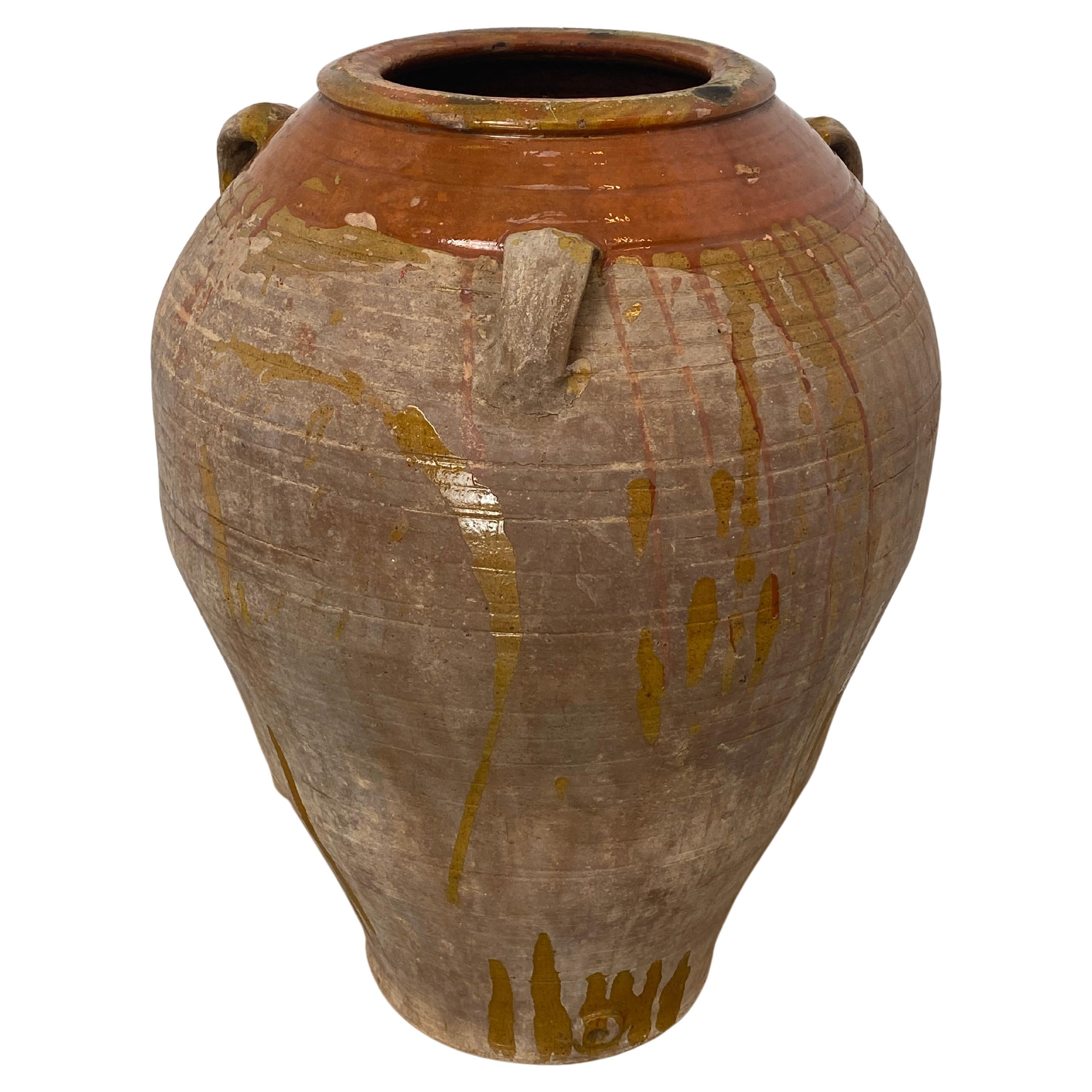 Brutalistisches, antikes spanisches Keramikgefäß