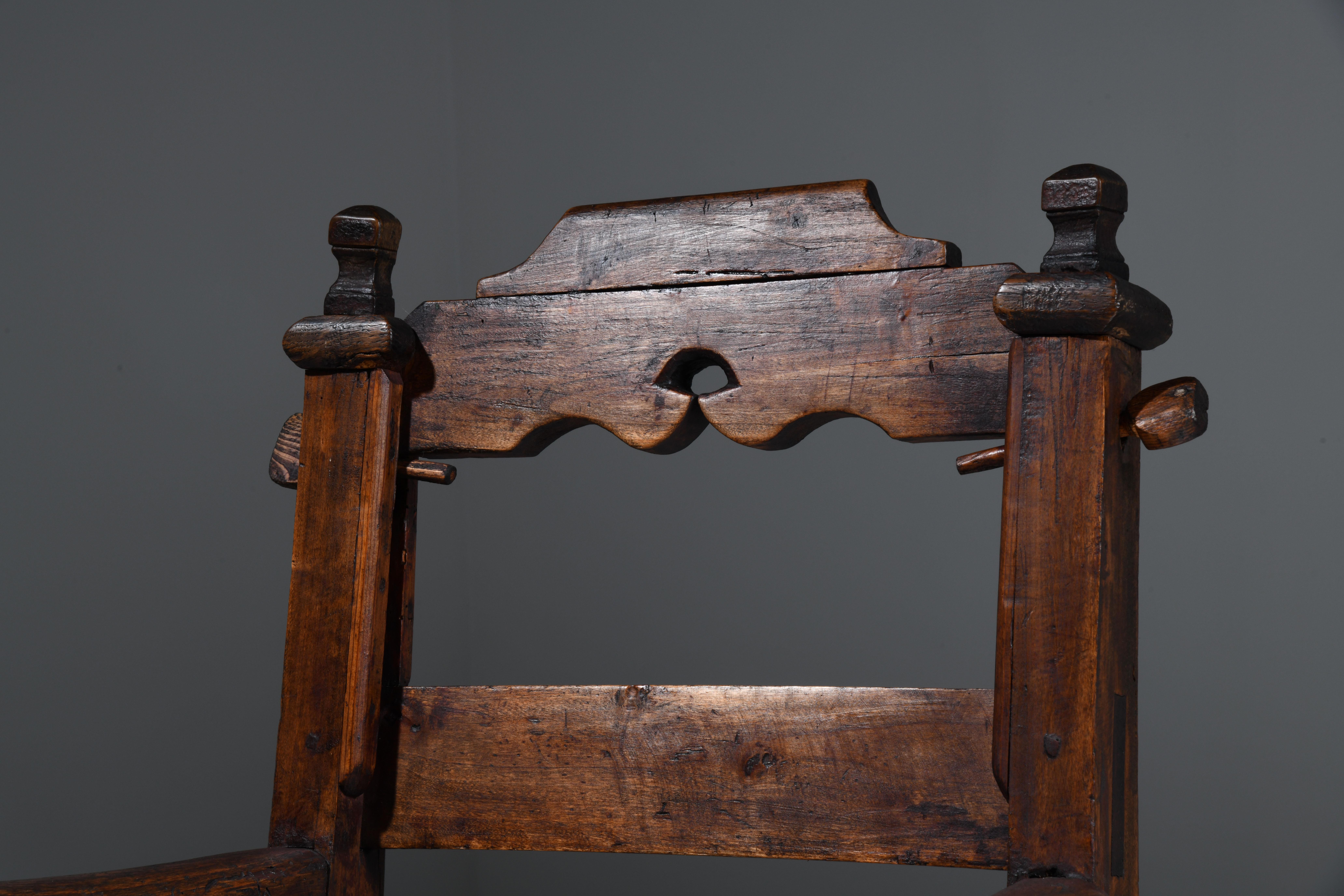 Brutalist armchair French folk art first part of the 20th century In Fair Condition In SAINT-YRIEIX-SUR-CHARENTE, FR