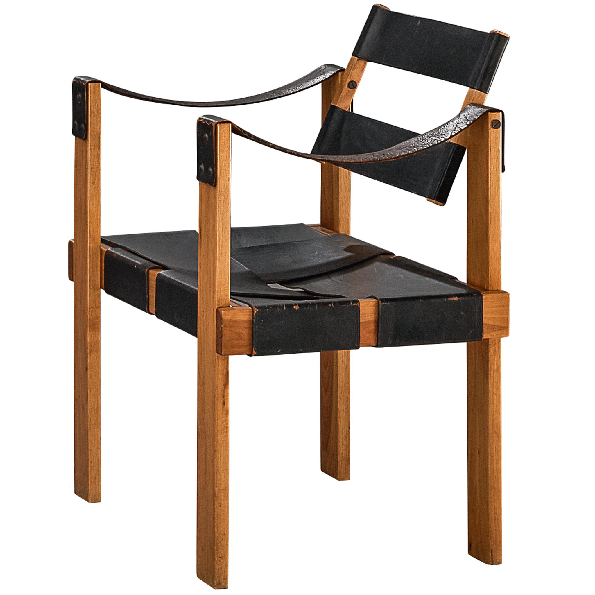 Brutalist Armchair in Leather and Walnut en venta