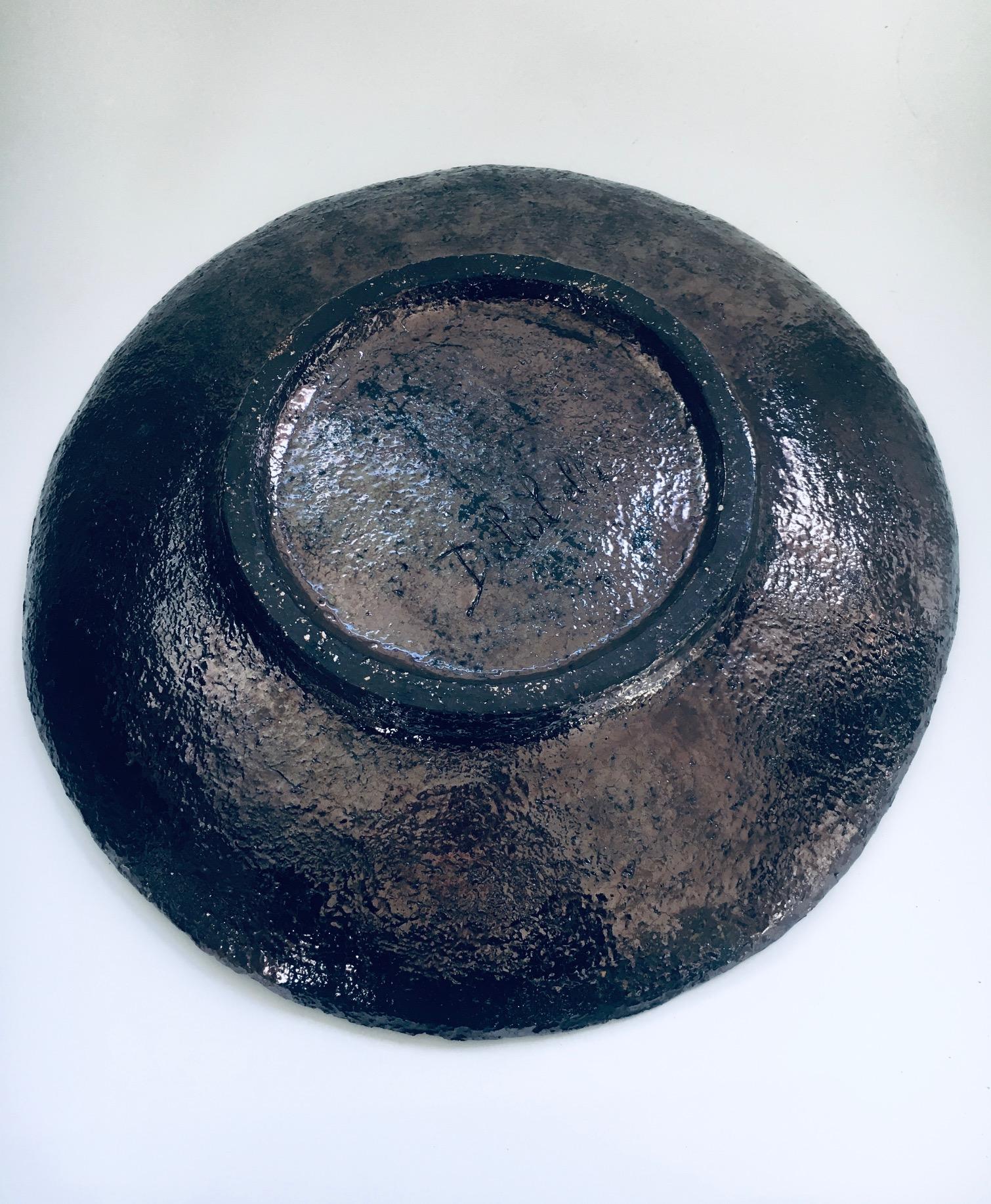 Brutalistische XL-Schale aus Kunstkeramik, signiert Delabell, Belgien 1960er Jahre 5