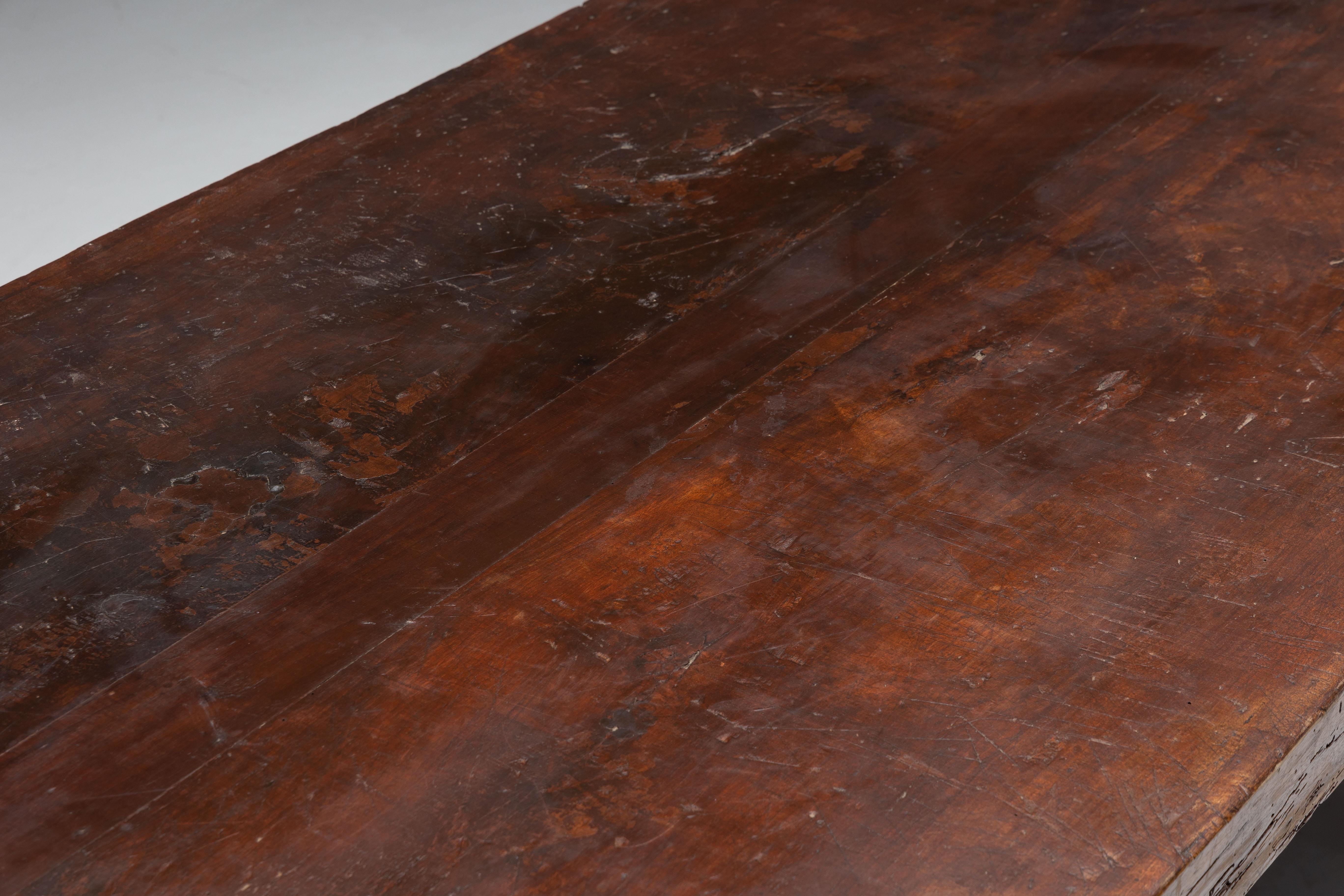 Table à manger Populaire d'art brutaliste, France, 19ème siècle en vente 2