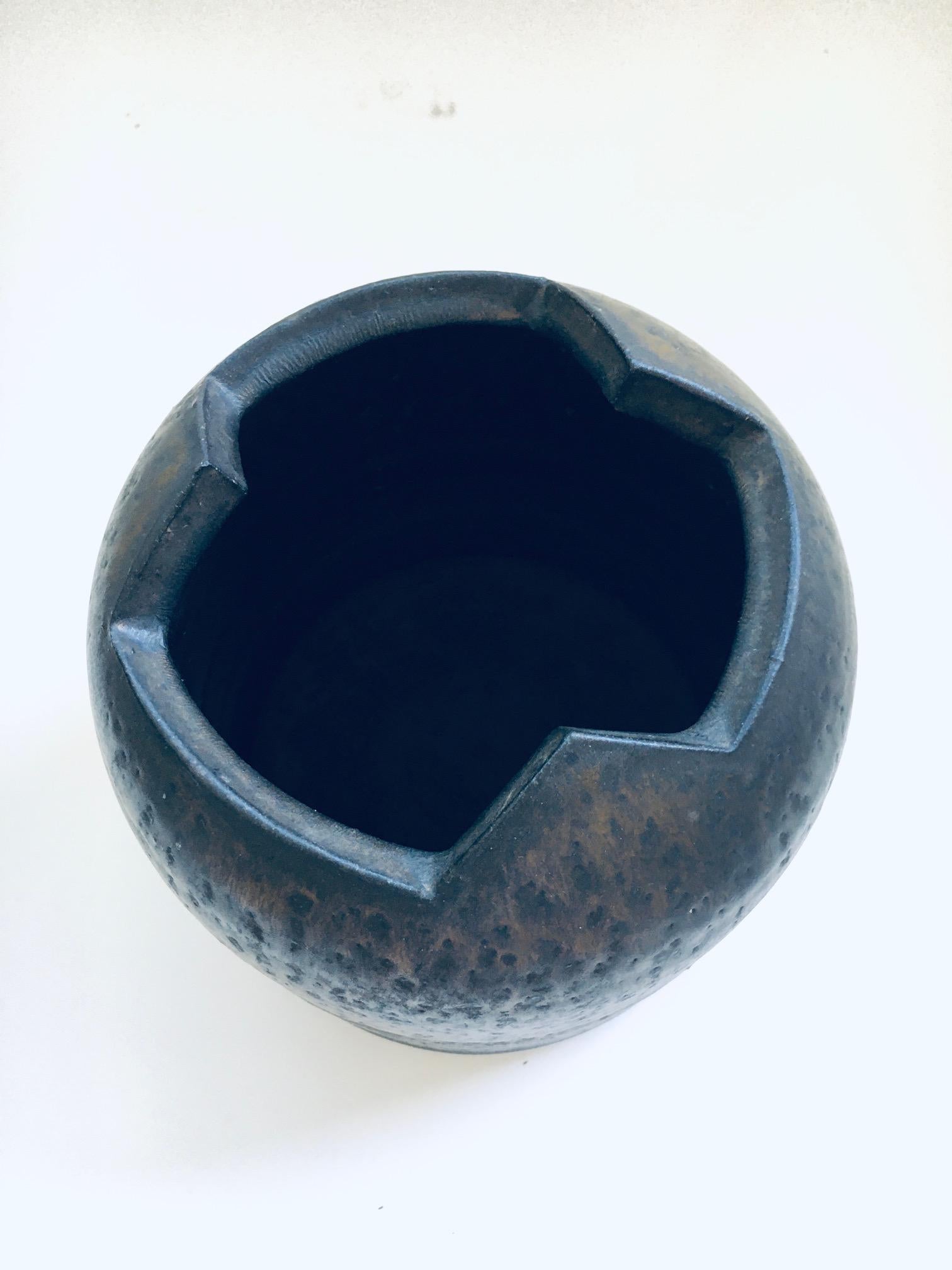 Brutalist Art Studio Pottery Lidded Jar Pot by Jaan Mobach, Netherlands 1960's For Sale 3