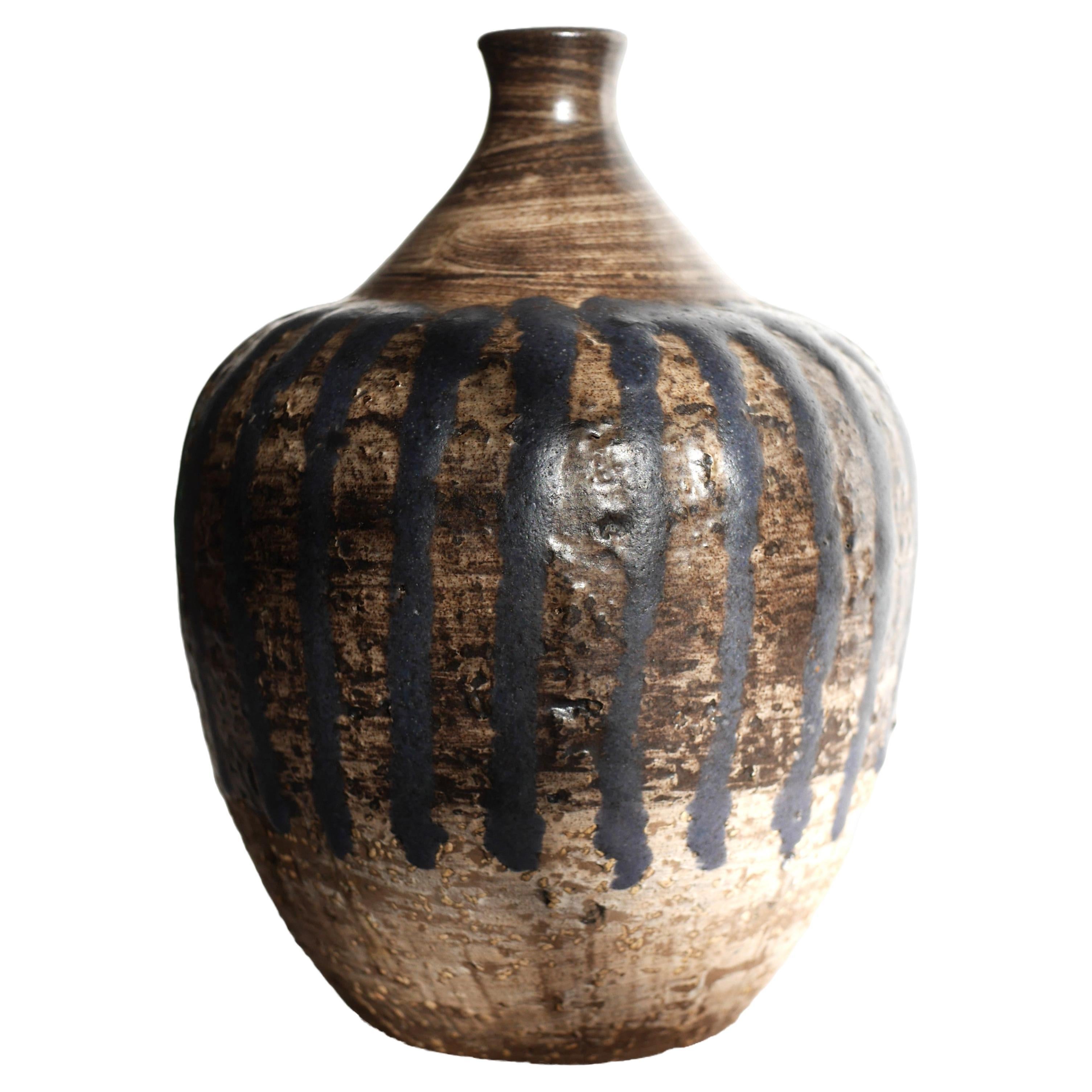 Brutalist art vase by Mari Simmulson for Upsala Ekeby, Sweden For Sale