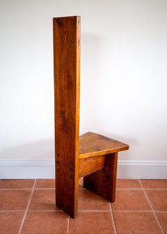 Sedia artigianale brutalista Mid Century con schienale alto Statement Pine Iron Rustic