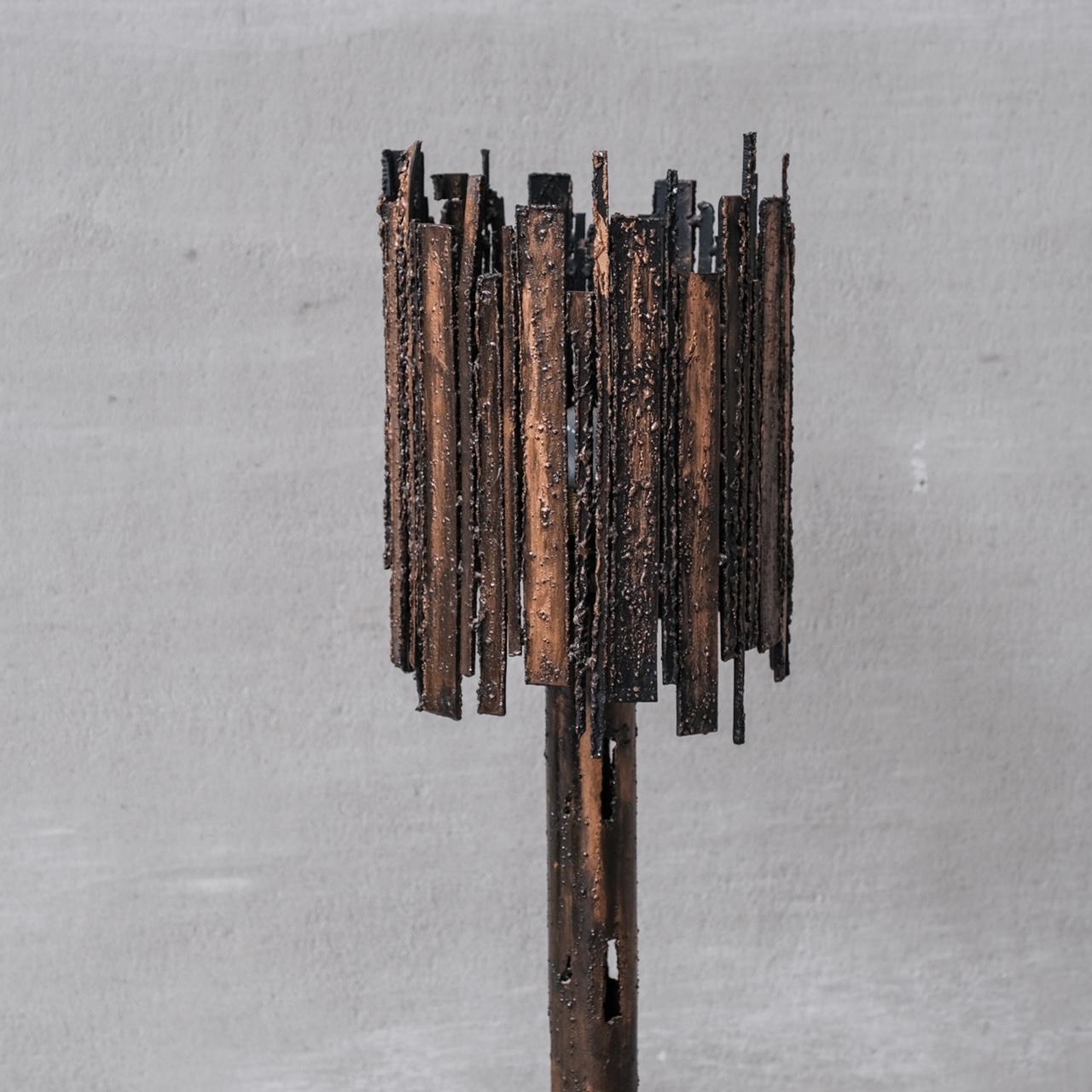Mid-Century moderno Lampada da terra brutalista in metallo di metà secolo realizzata da un artista in vendita