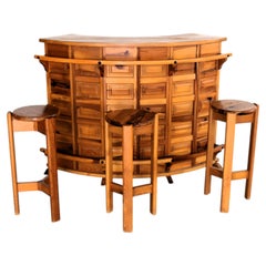 Bar/Theke im brutalistischen Stil aus Kiefernholz