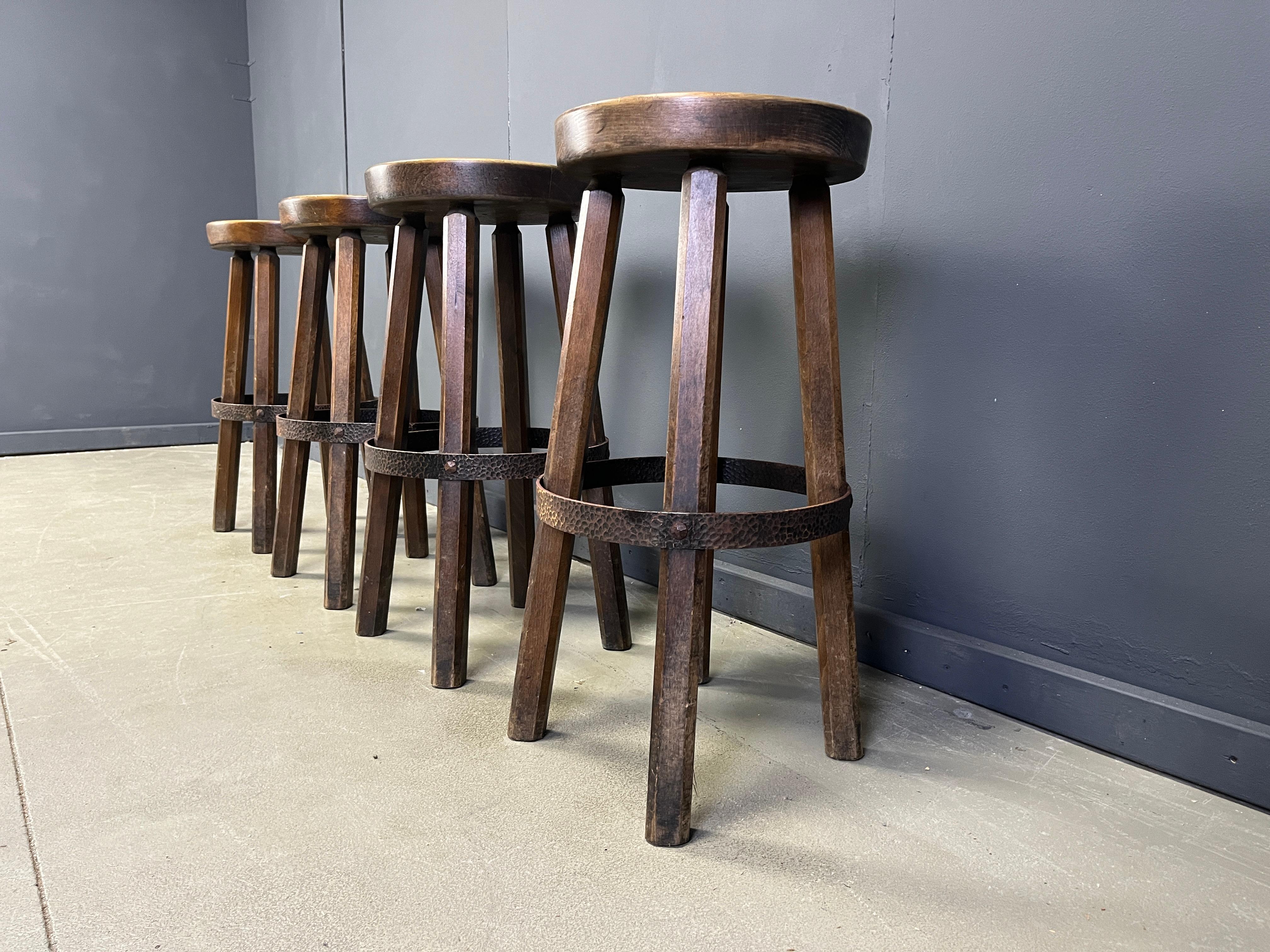 Brutalistische Barhocker, 1960er Jahre - Satz von 4 im Angebot 3