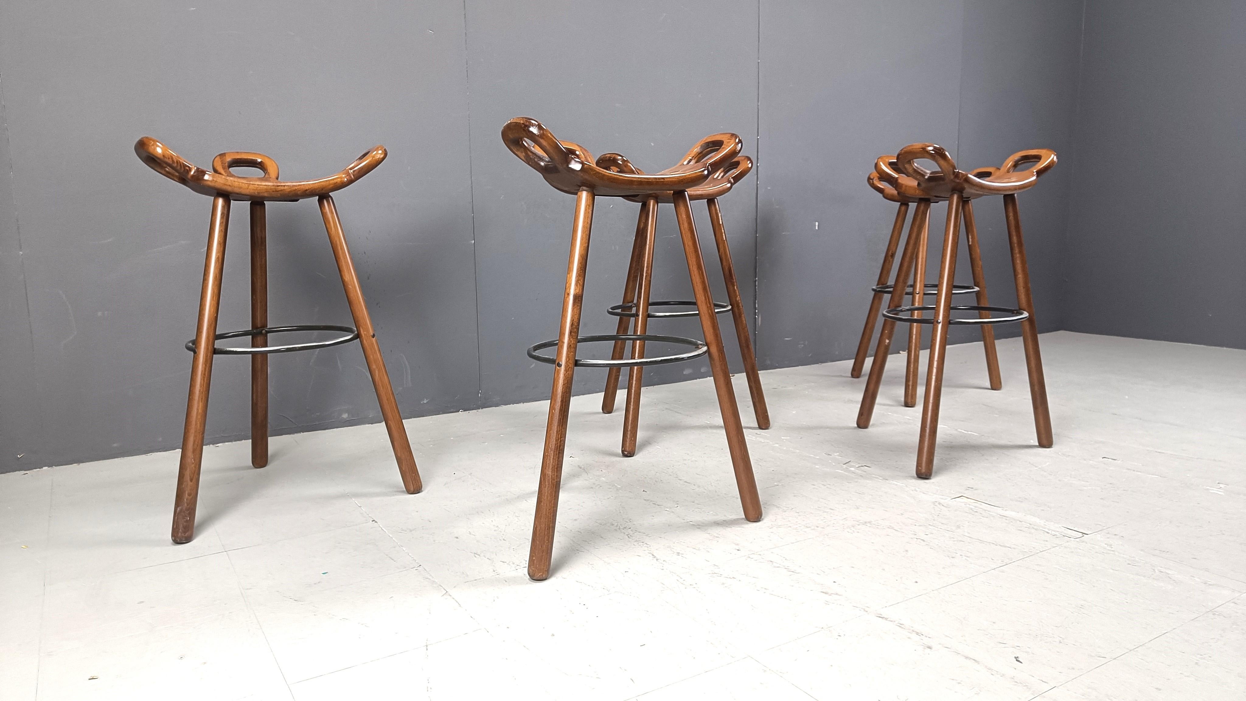 Ensemble de 5 tabourets de bar brutalistes - années 1960 Bon état - En vente à Leuven, Vlaams Gewest