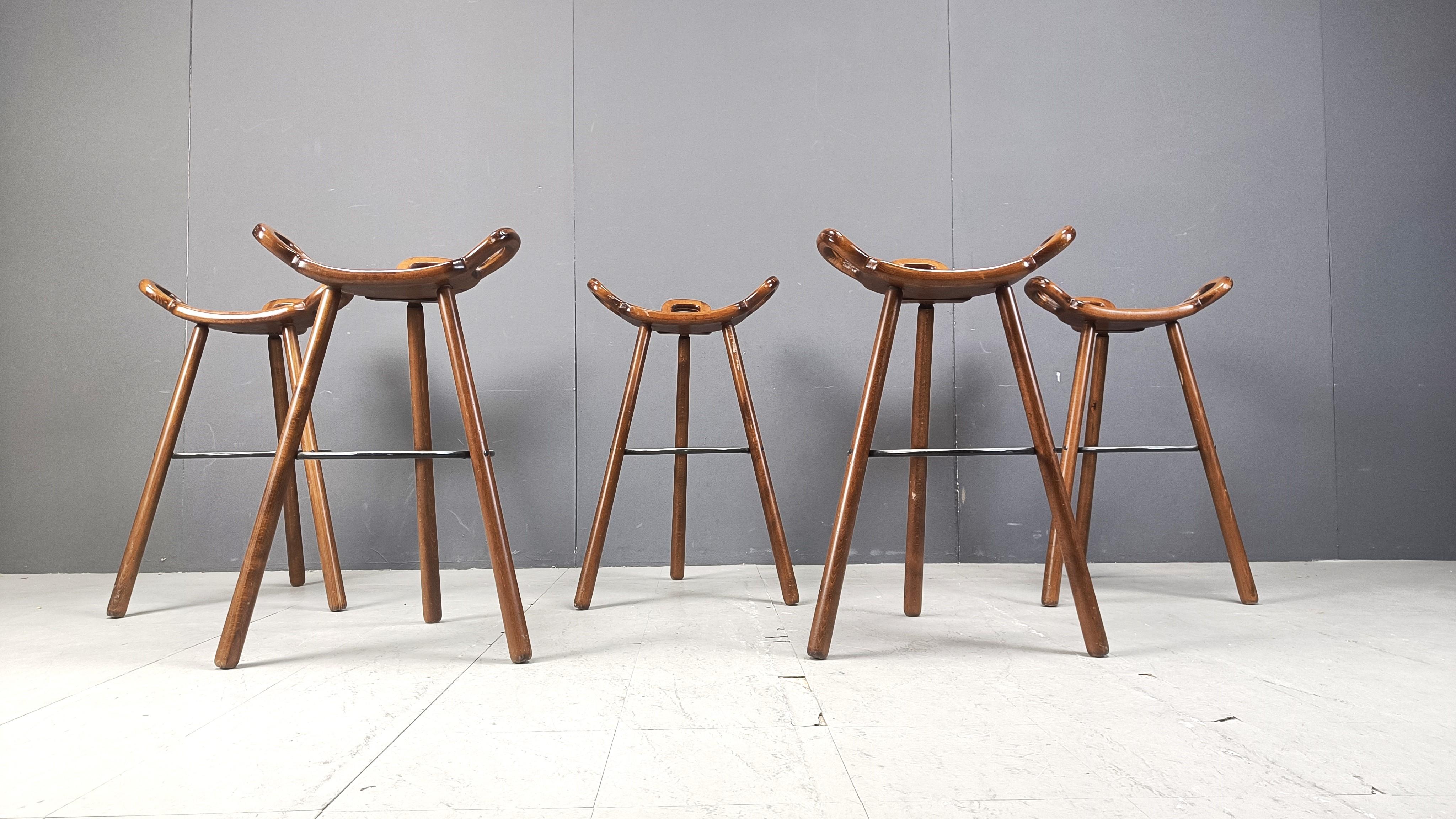 Ensemble de 5 tabourets de bar brutalistes - années 1960 en vente 2
