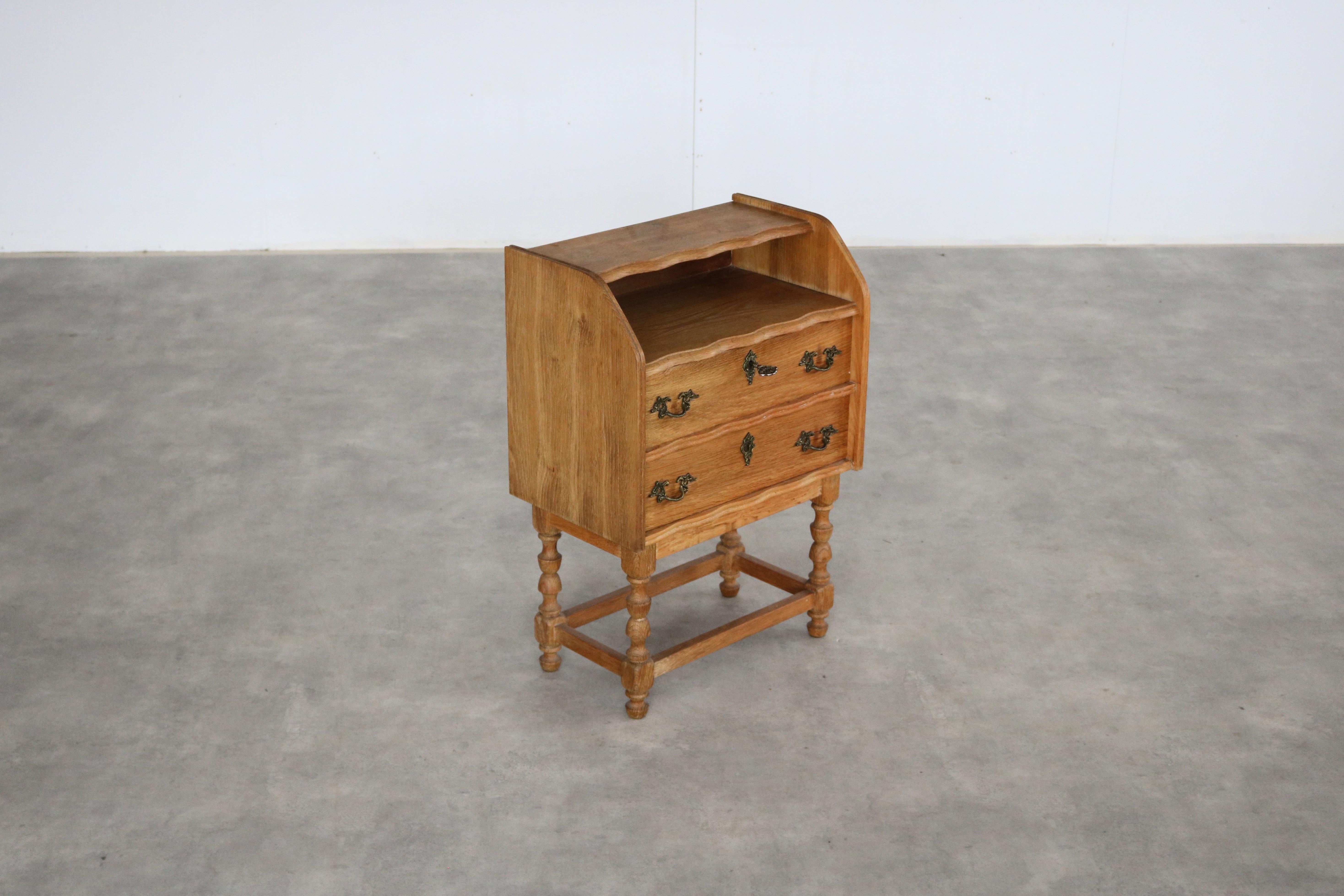 Brutalist bedside table  cabinet  1960s  Danish In Good Condition For Sale In Lemmer, NL