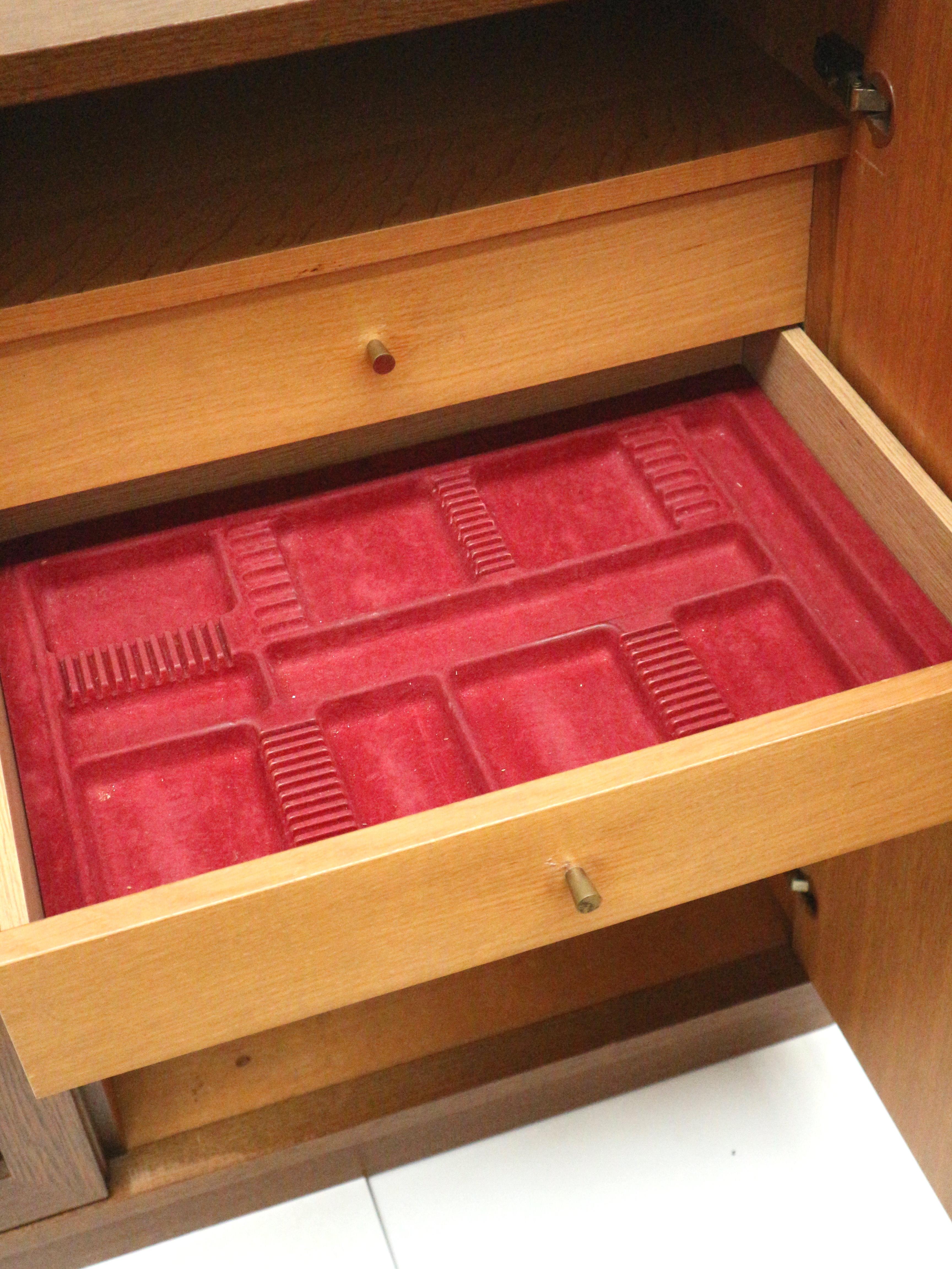 Brutalist Belgian sideboard by Gerhard Bartels from the 1970s For Sale 2