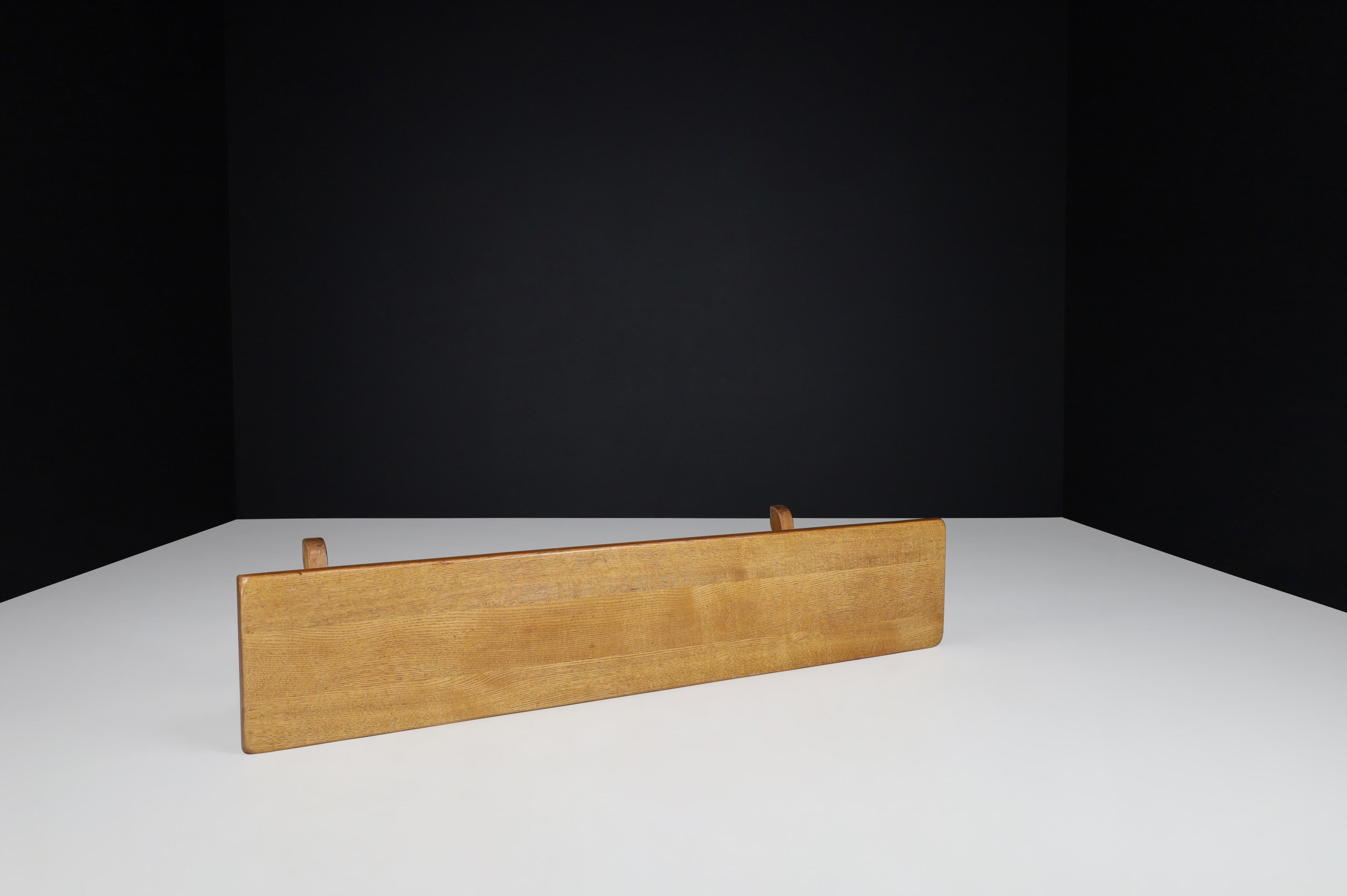 Brutalist Bench in Blond Oak, France, 1960s In Good Condition For Sale In Almelo, NL