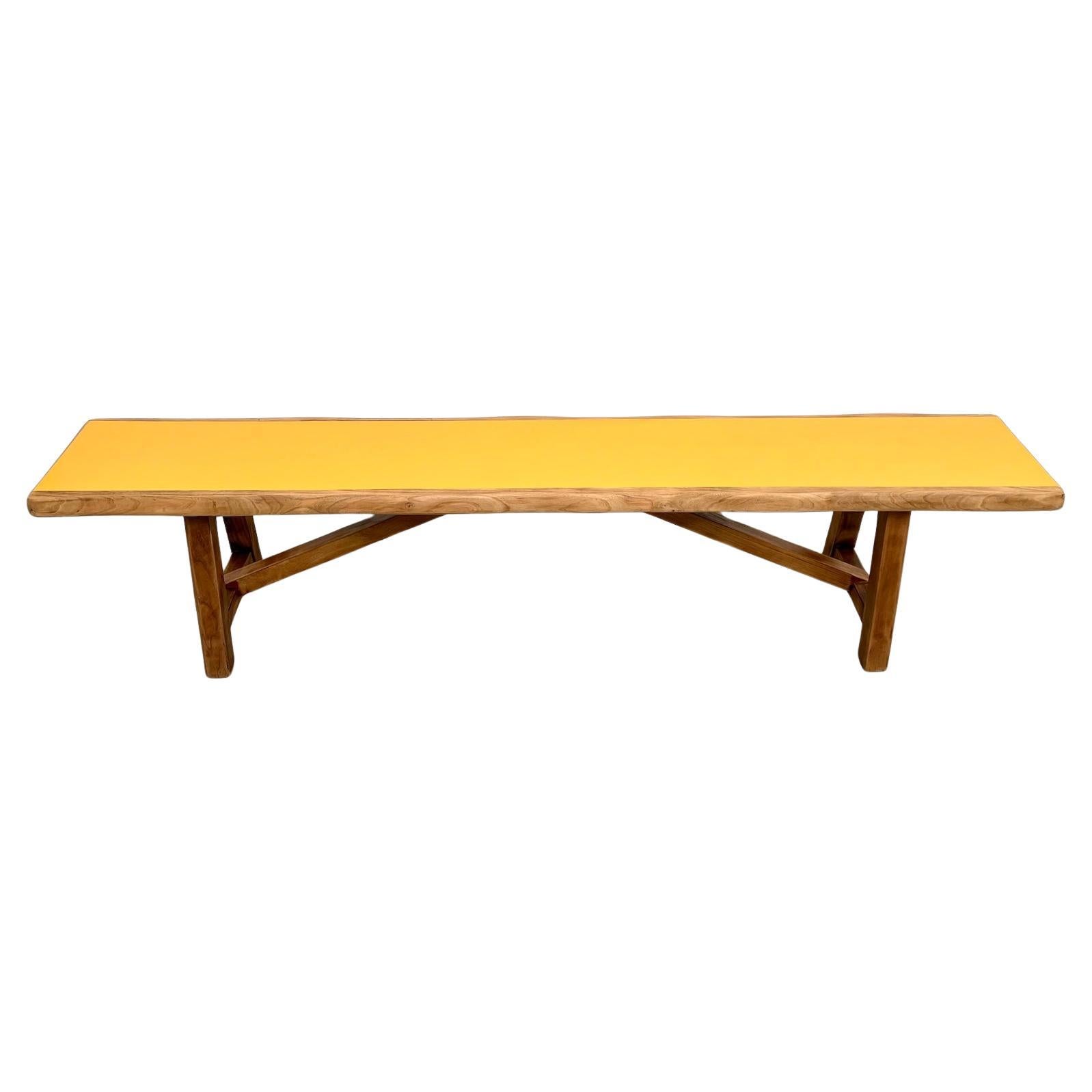 Banc brutaliste, inspiré par l'esprit d'Olavi Hänninen. en vente