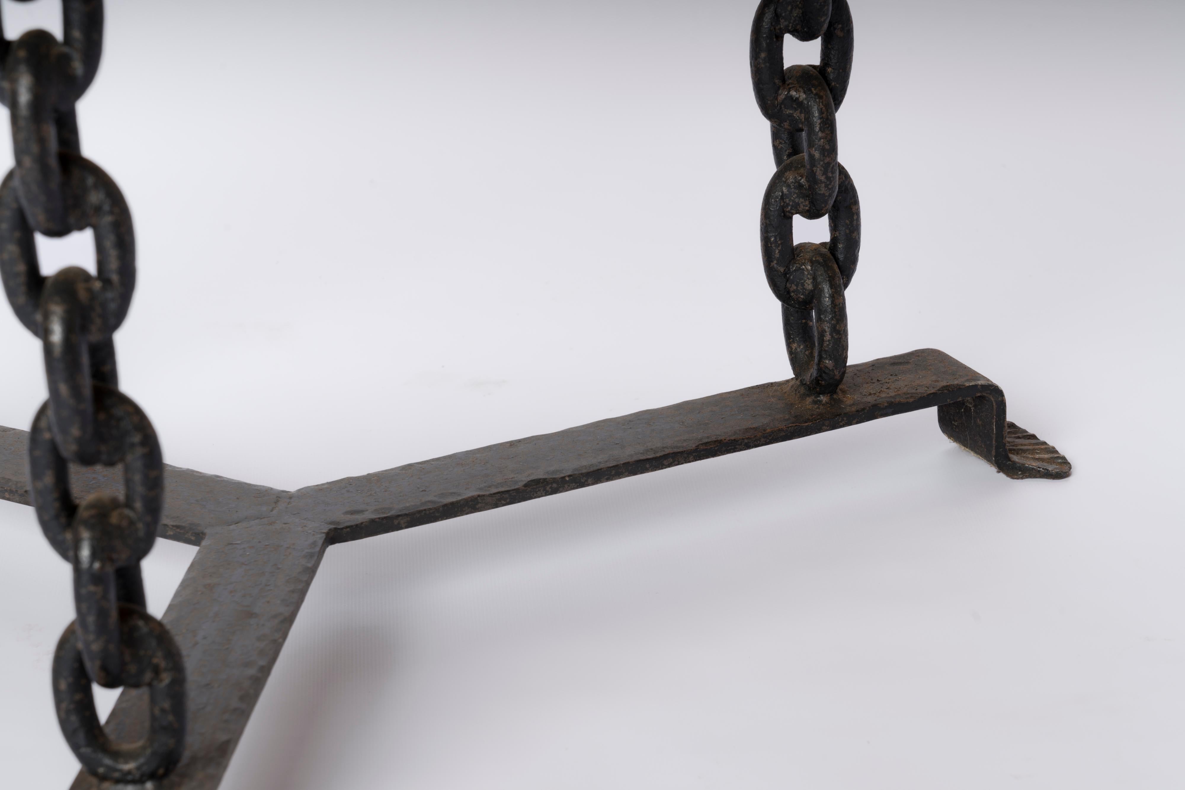 table with chain legs