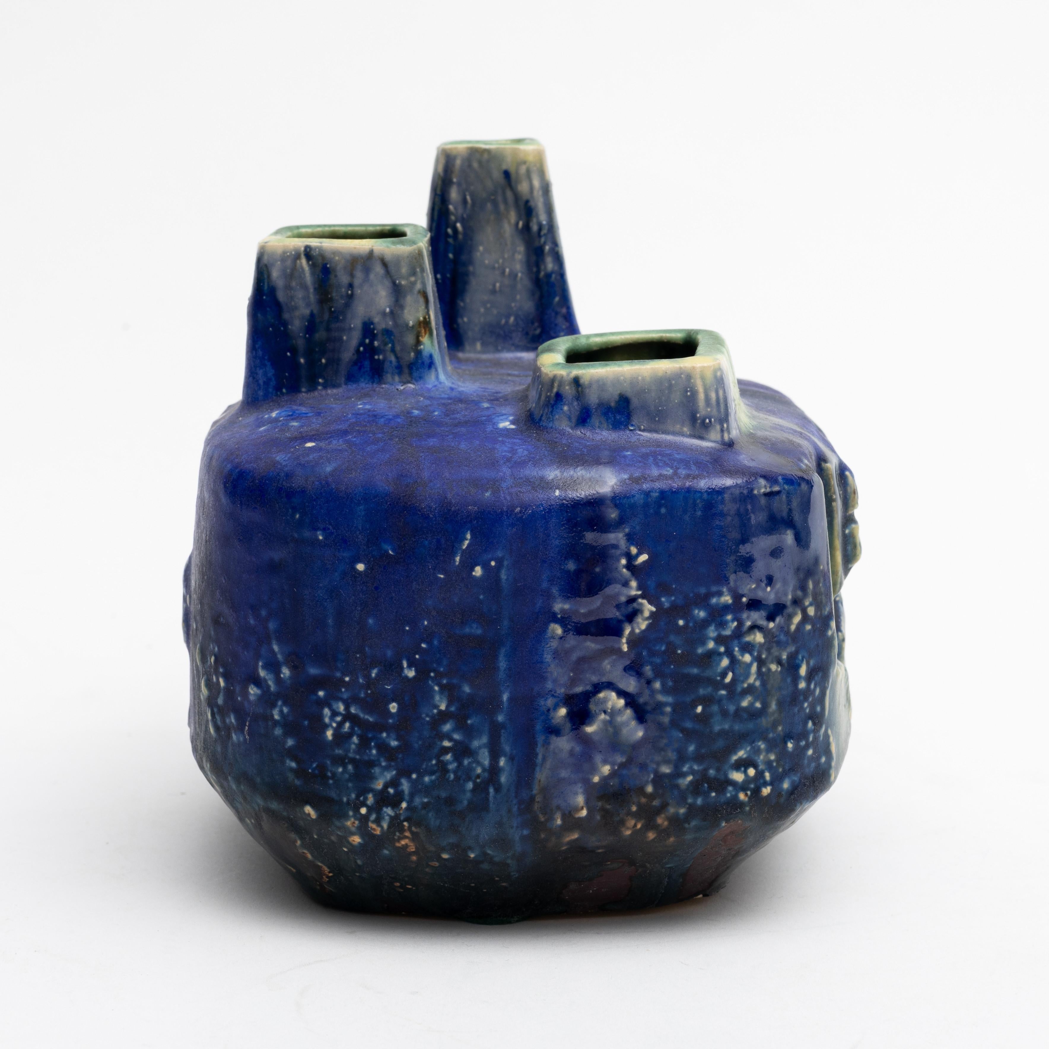 Brutalist Blue Green Vase by. Helmut Friedrich Schäffenacker, 1970s, Germany In Good Condition For Sale In Stockholm, SE