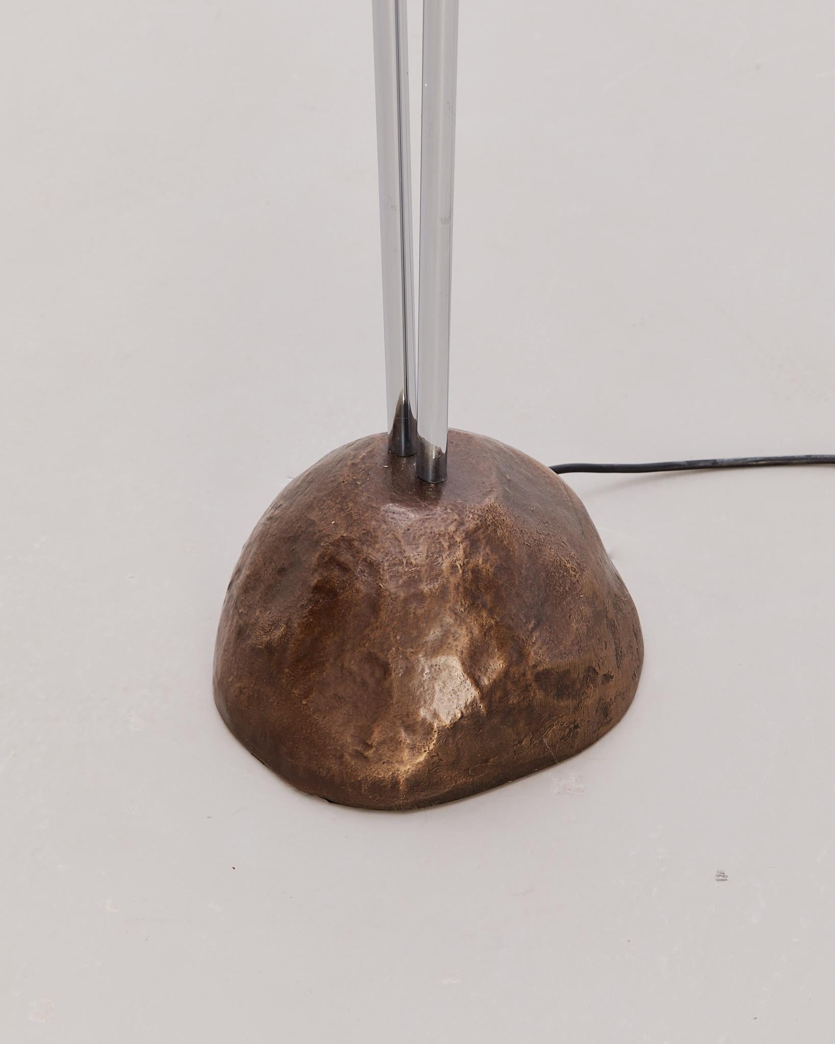 Brutalistische Stehleuchte Anchise aus Messing und Stahl von Toni Cordero für Artemide im Angebot 2