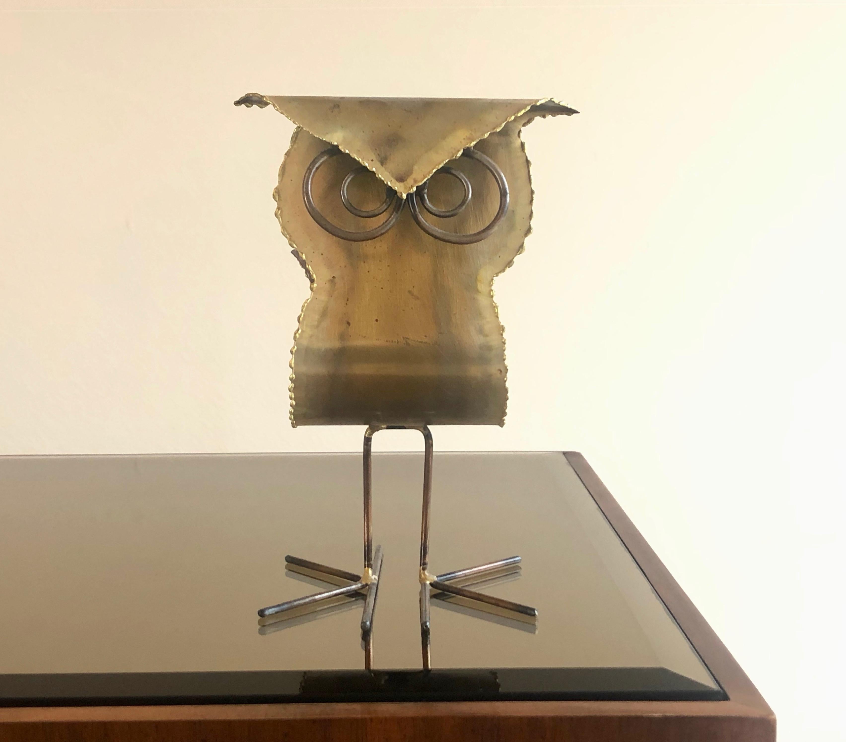 Brutalist brass owl sculpture. This piece is signed by the artist from the year 1982.