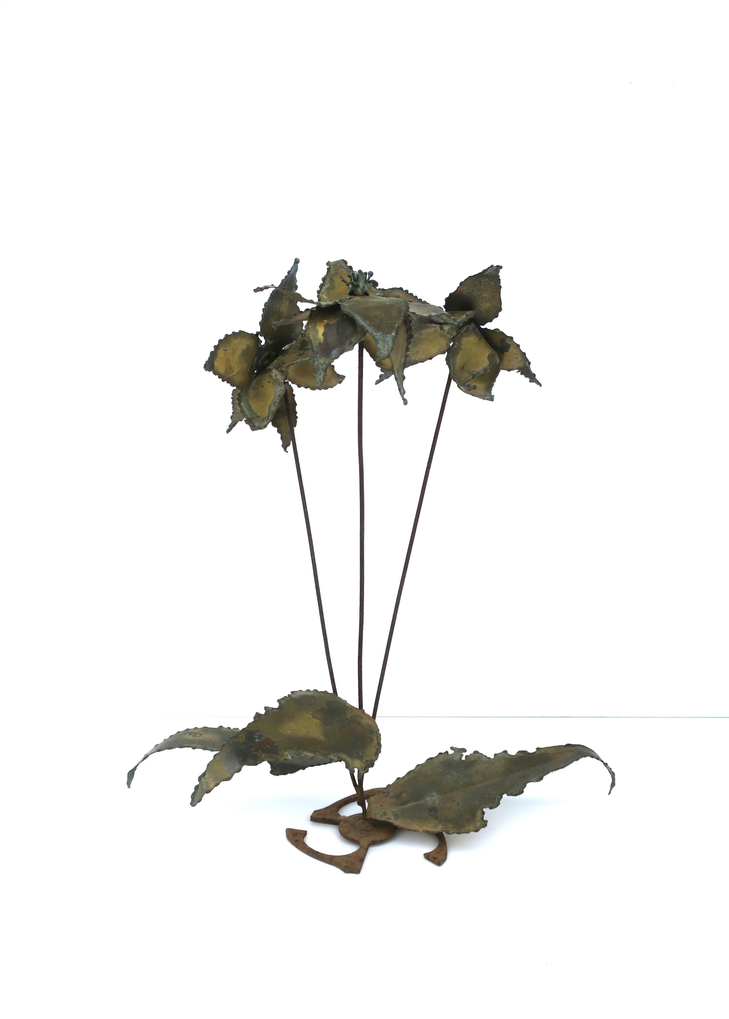 Metal Brutalist Brass Sculpture of Flowers and Leaves in the Style of Silas and Jere For Sale