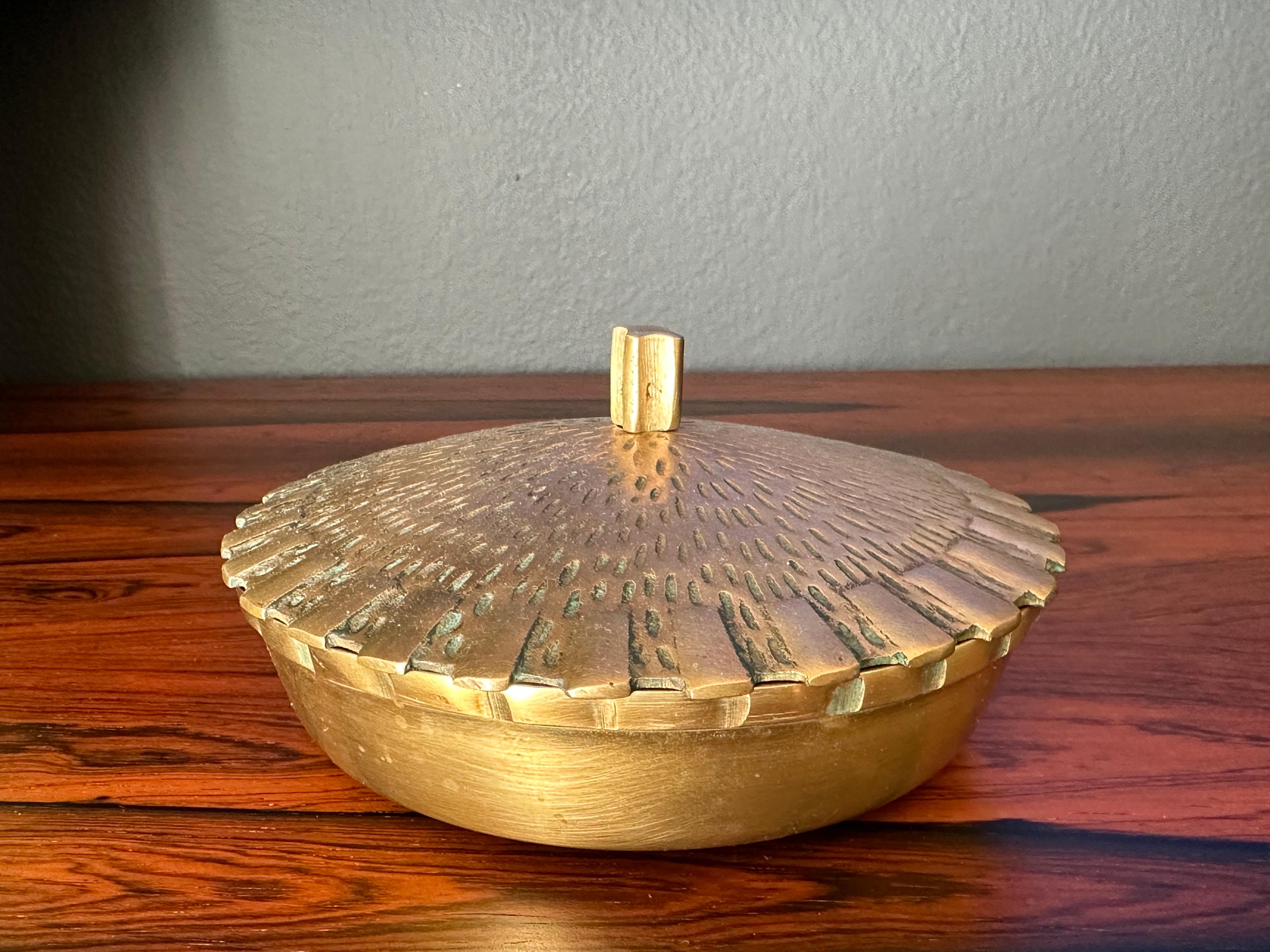 Brutalist Brass Trinket Bowl Box In Good Condition In North Hollywood, CA