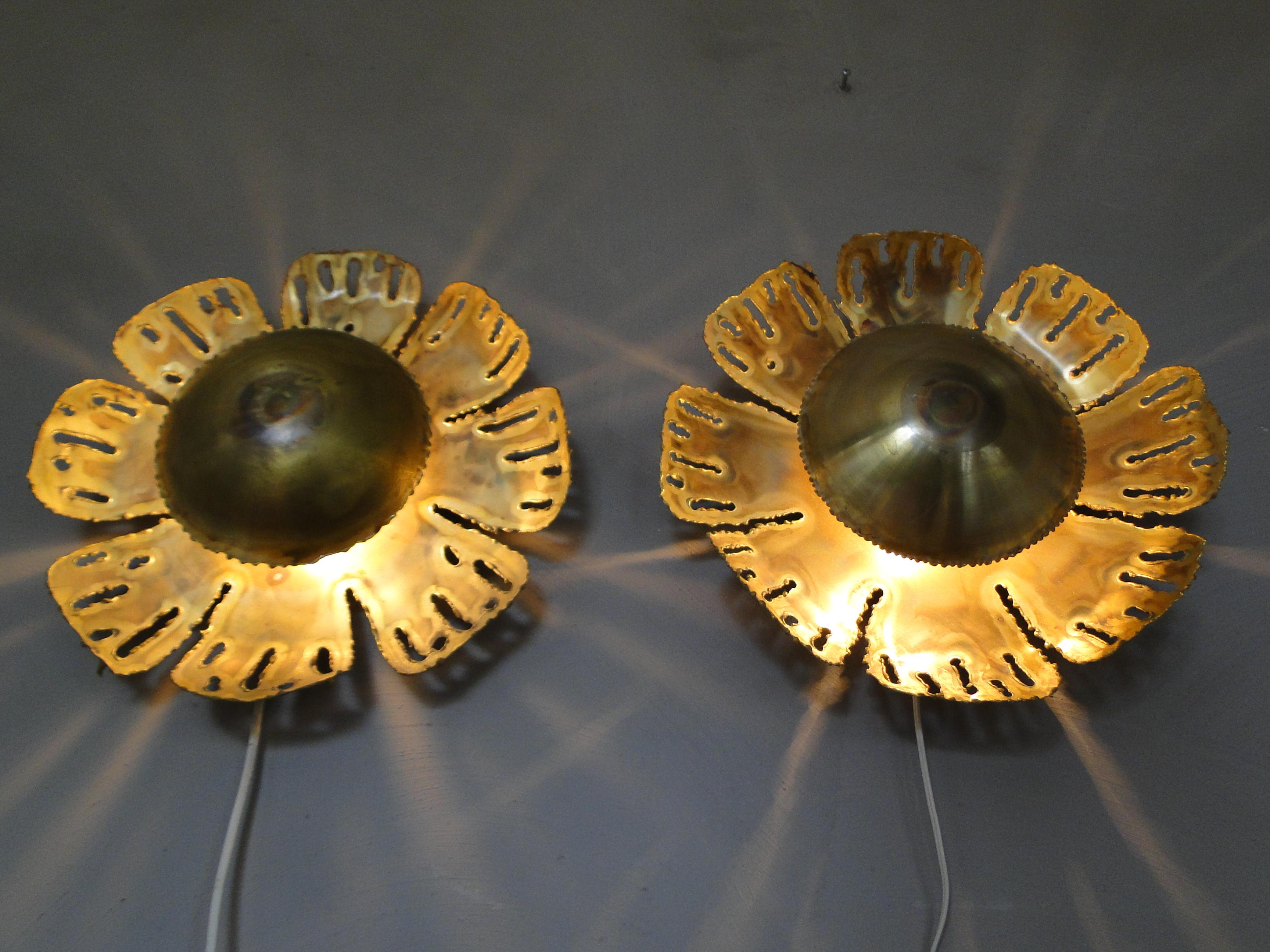 Pair Brutalist Brass Wall Lamps by Svend Aage Holm Sorensen 1960 Denmark In Good Condition For Sale In Lège Cap Ferret, FR